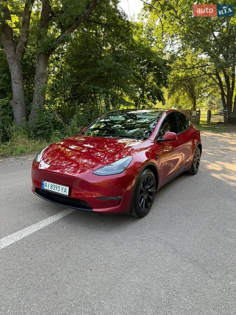 Tesla Model Y, 2022