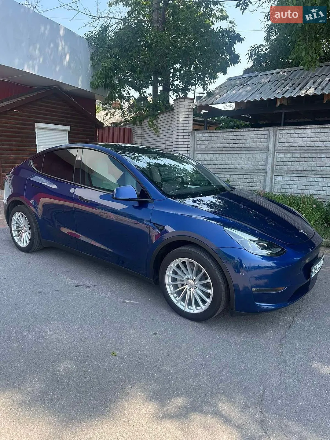 Tesla Model Y, 2023