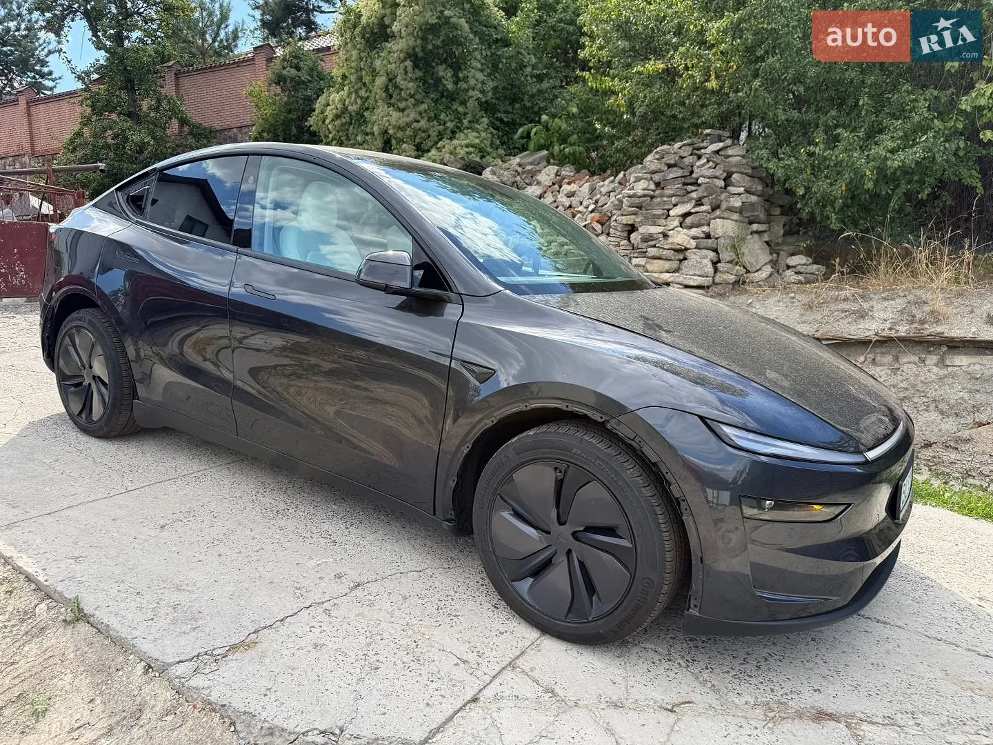 Tesla Model Y, 2025