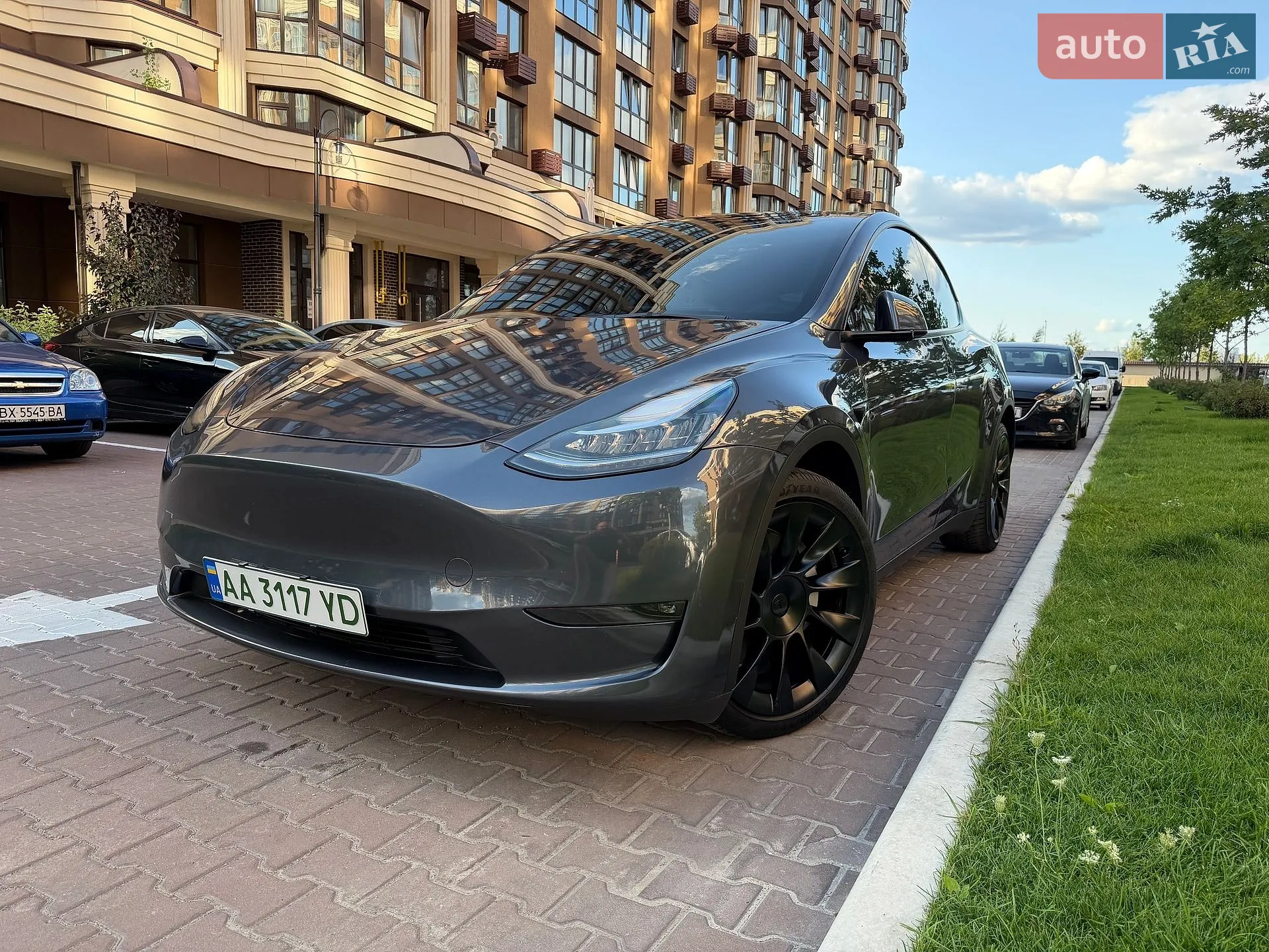 Tesla Model Y, 2022