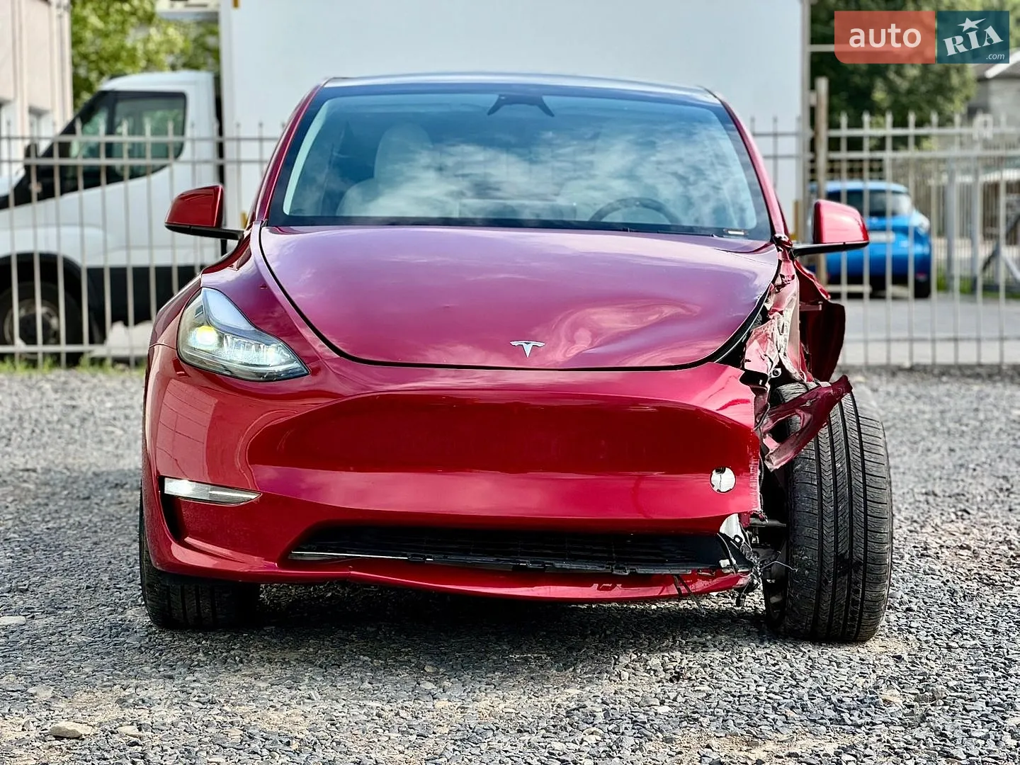 Tesla Model Y, 2024