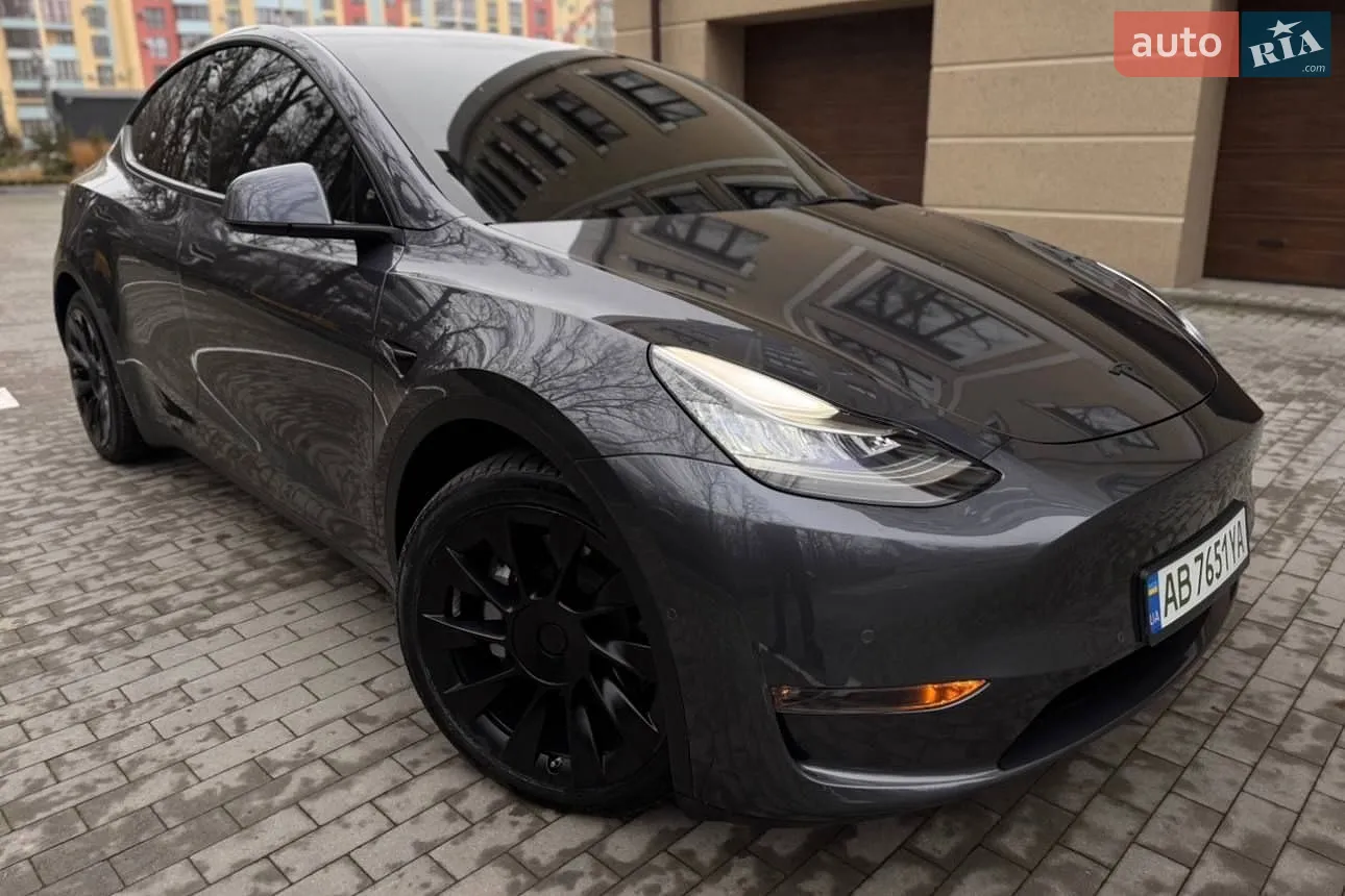 Tesla Model Y, 2021