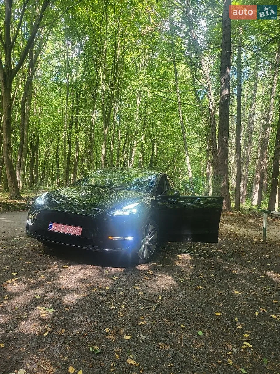 Tesla Model Y, 2023