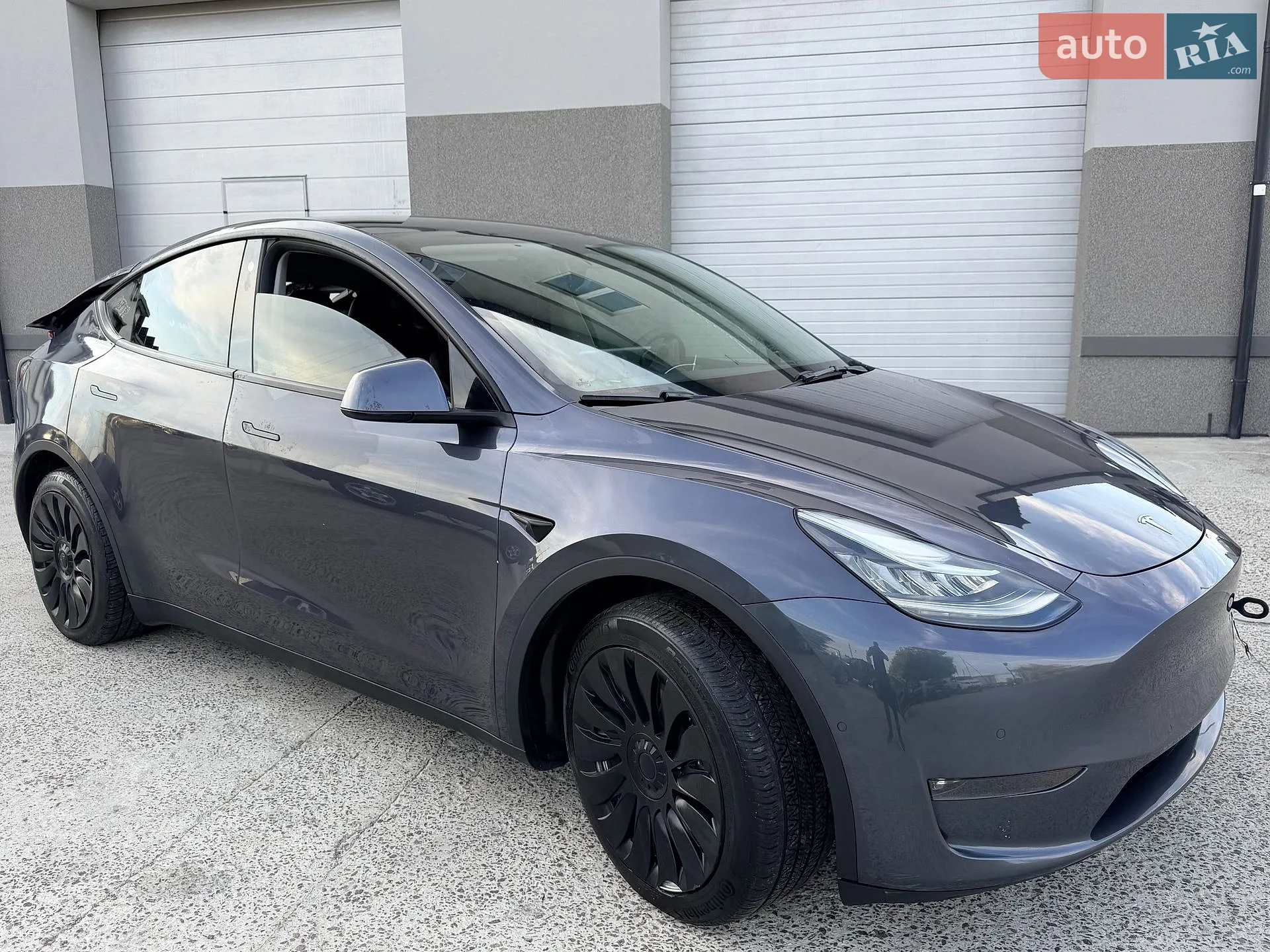 Tesla Model Y, 2022