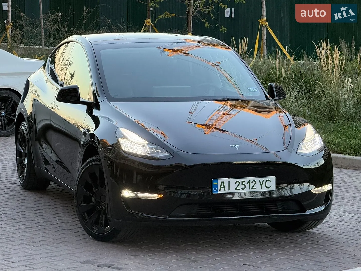 Tesla Model Y, 2023