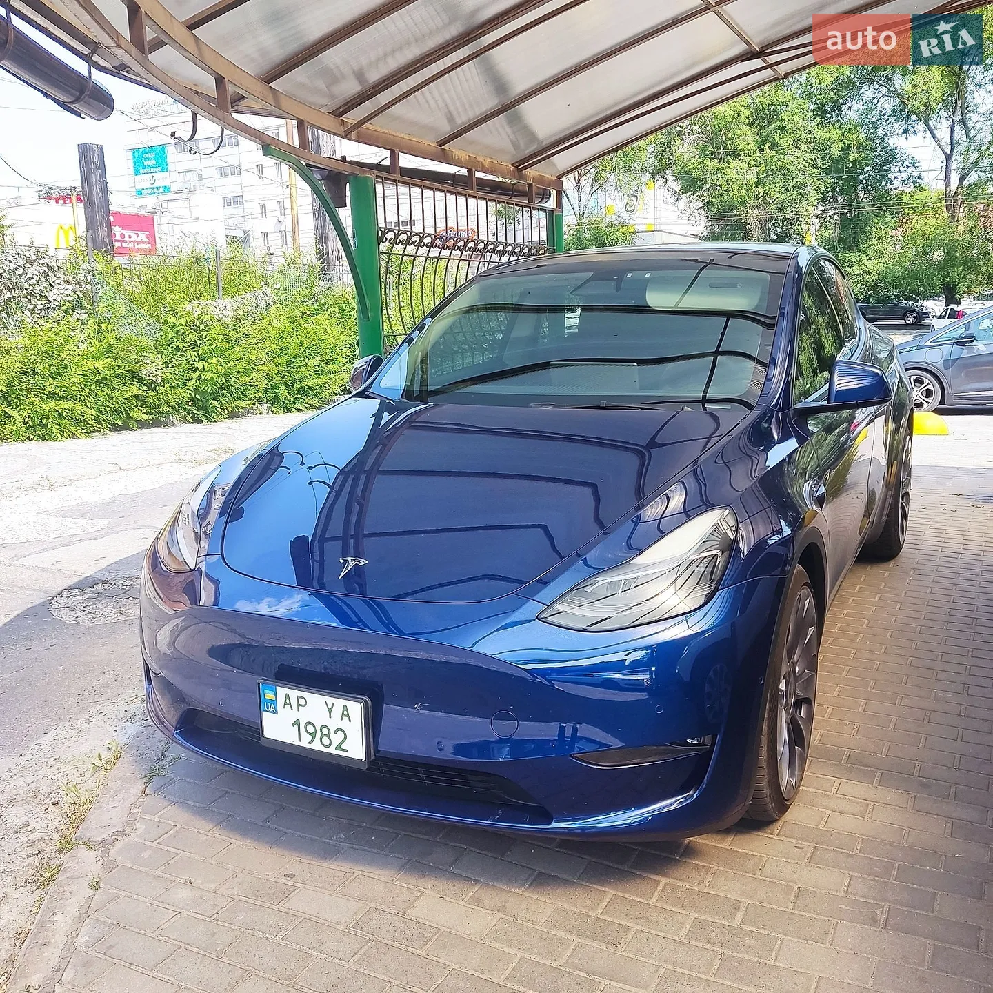 Tesla Model Y, 2022