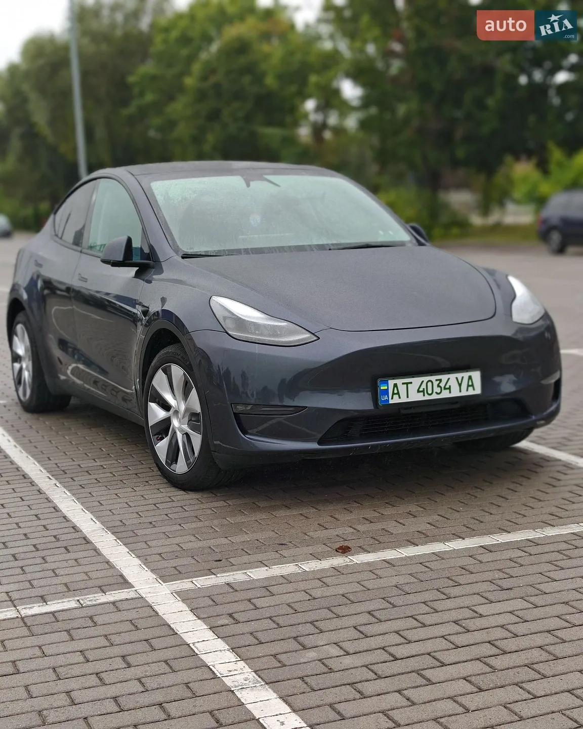 Tesla Model Y, 2023