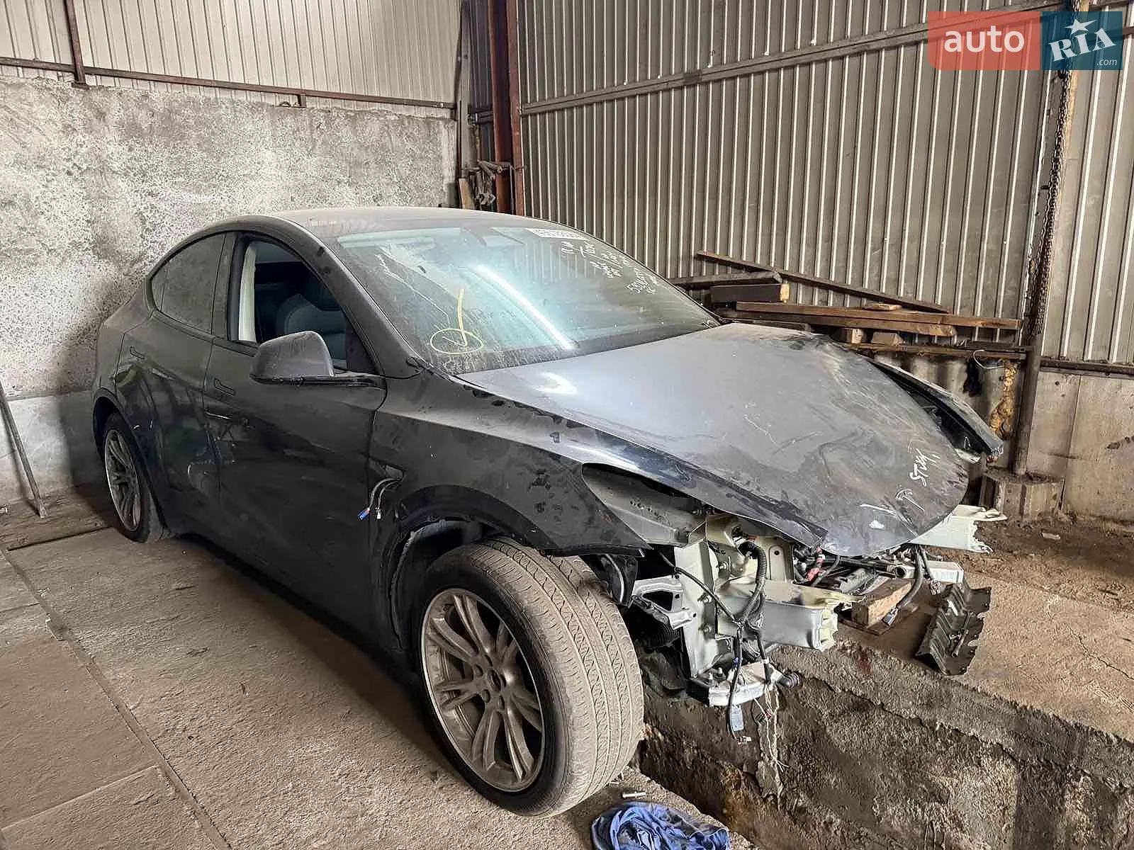 Tesla Model Y, 2023