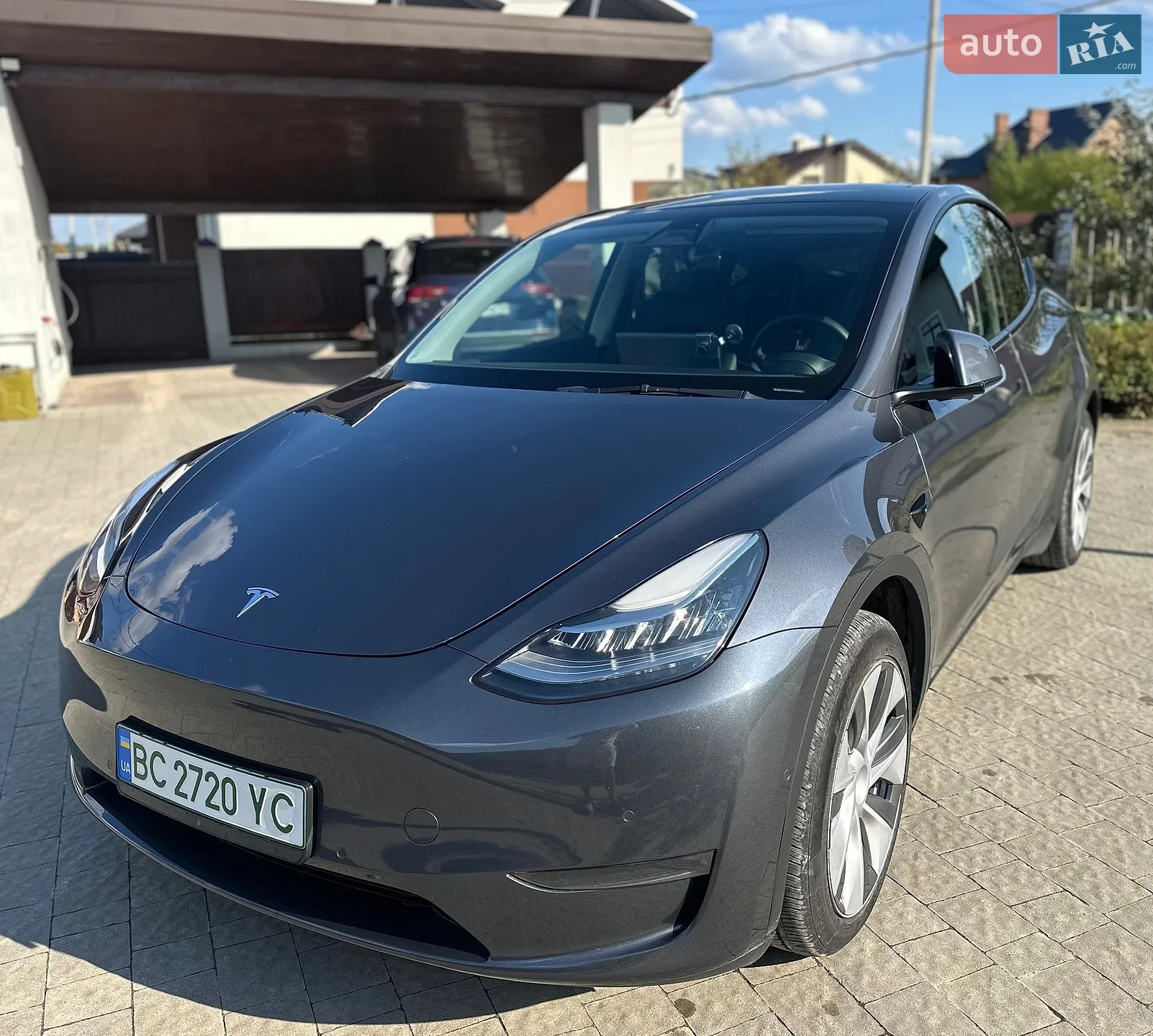 Tesla Model Y, 2022