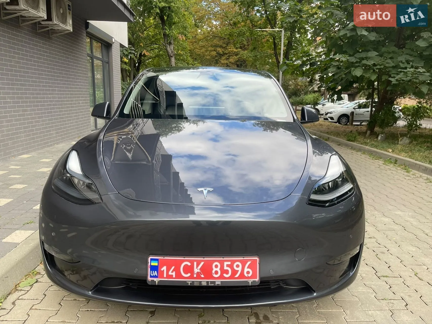 Tesla Model Y, 2022