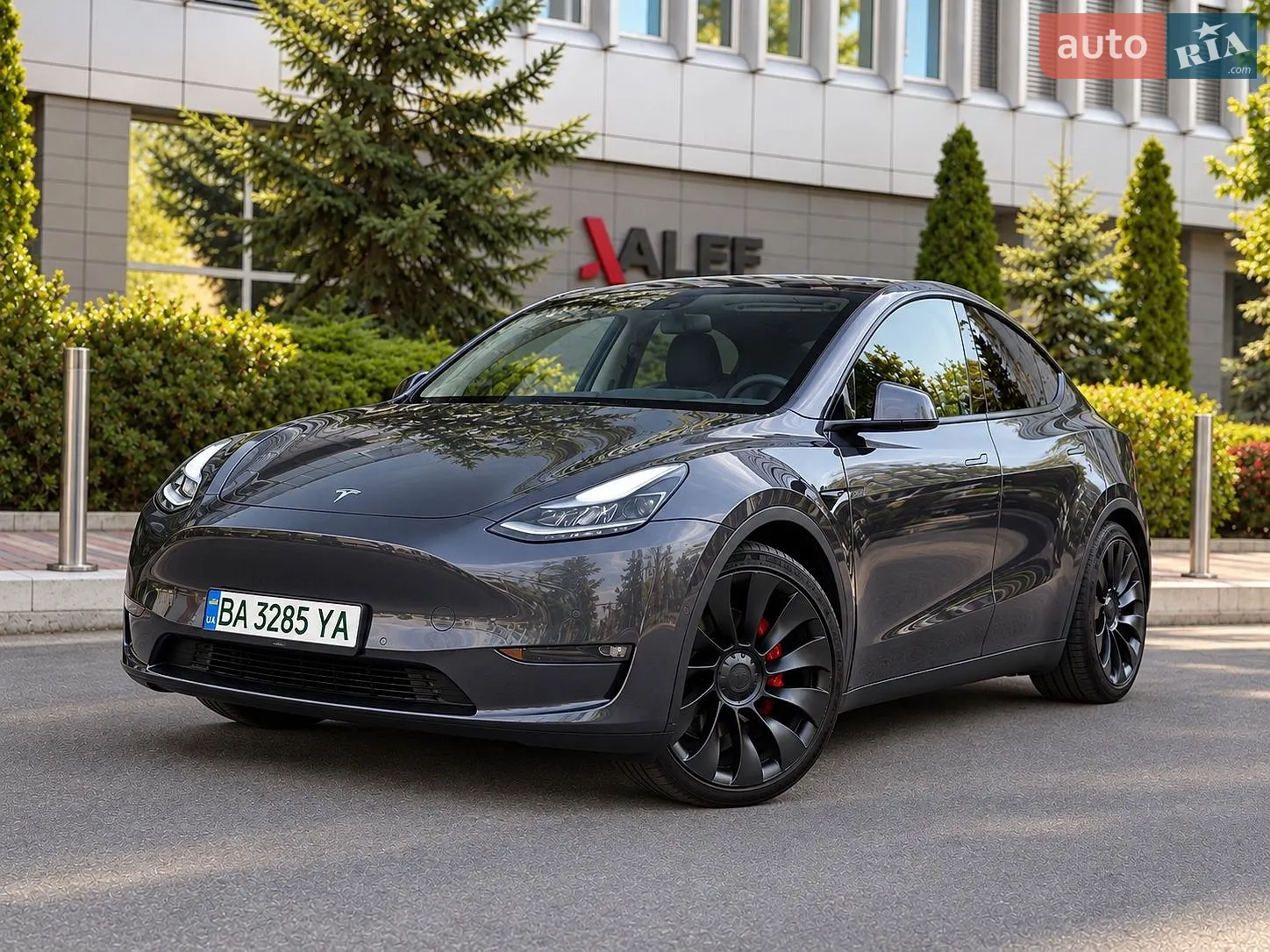 Tesla Model Y, 2022