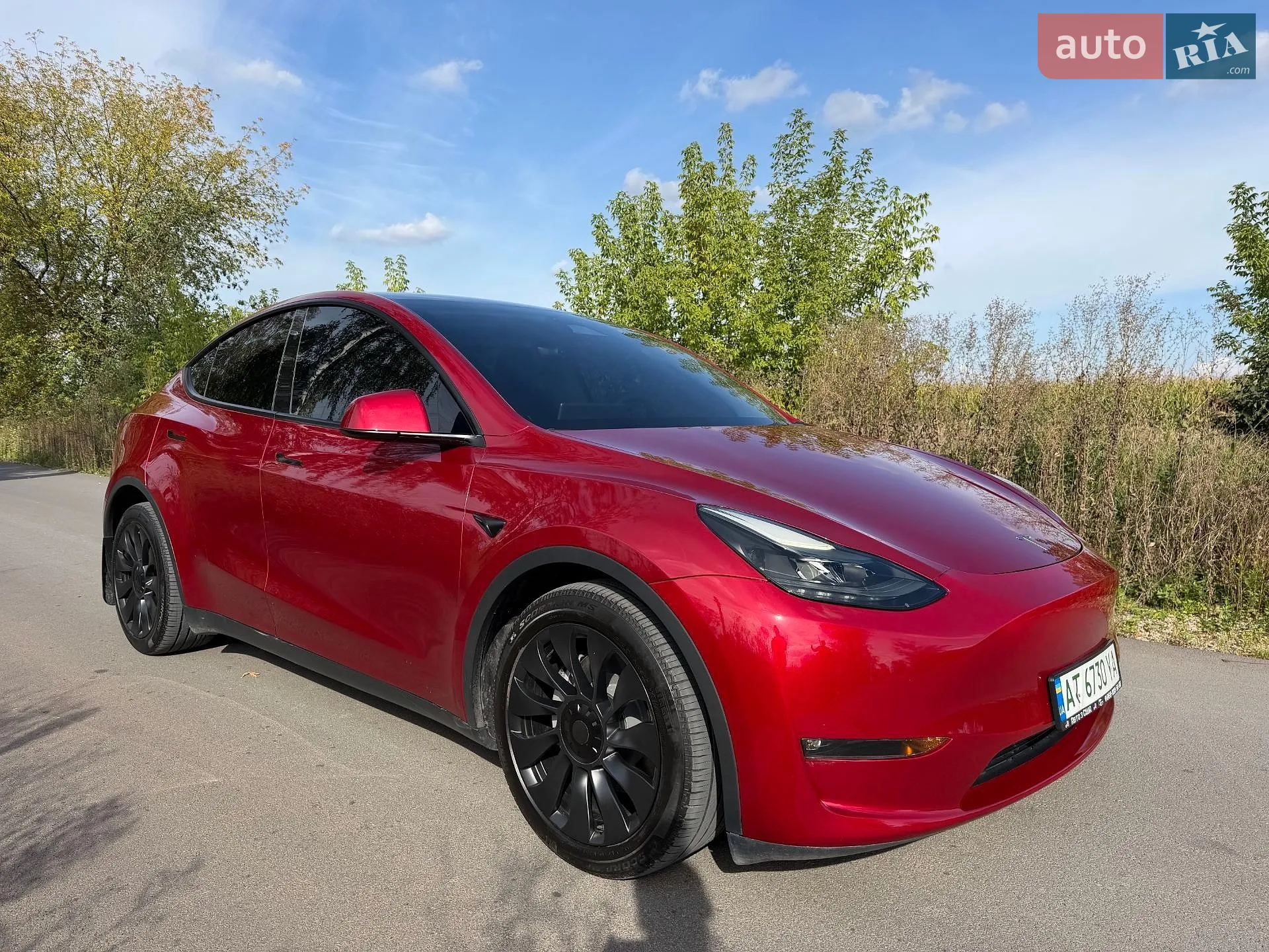 Tesla Model Y, 2024