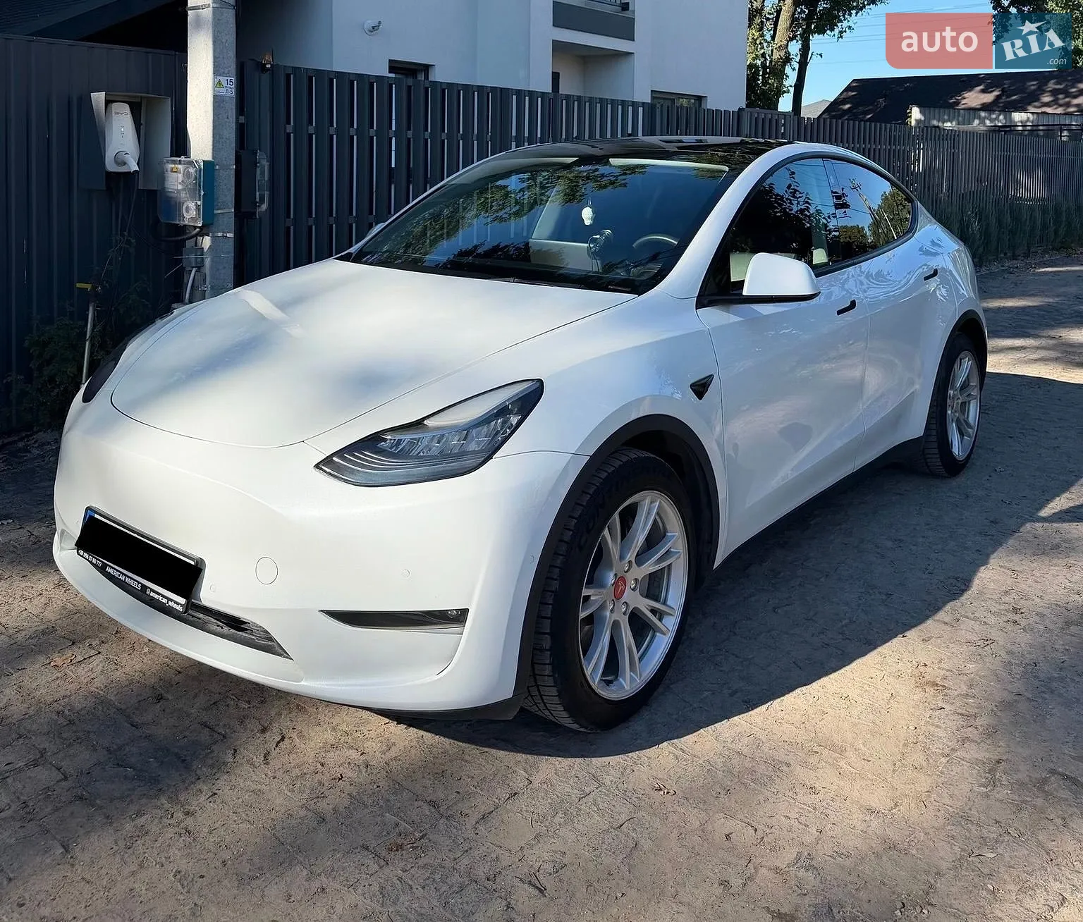 Tesla Model Y, 2021