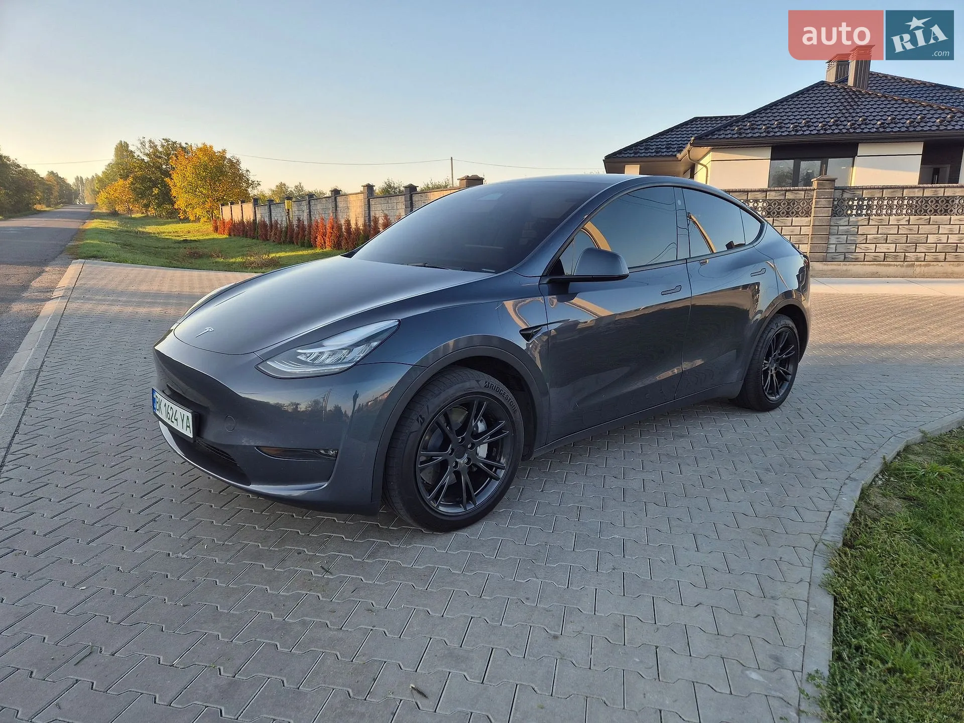 Tesla Model Y, 2022