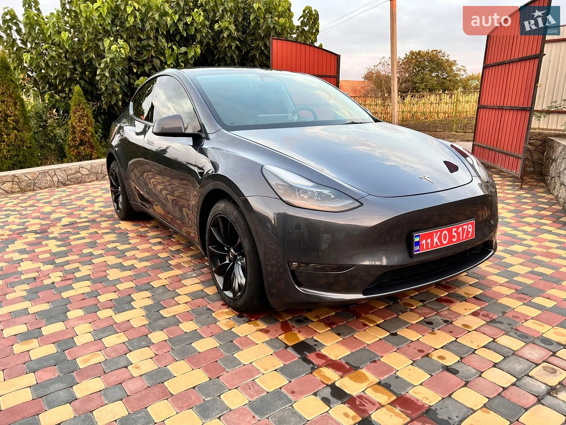 Tesla Model Y, 2023