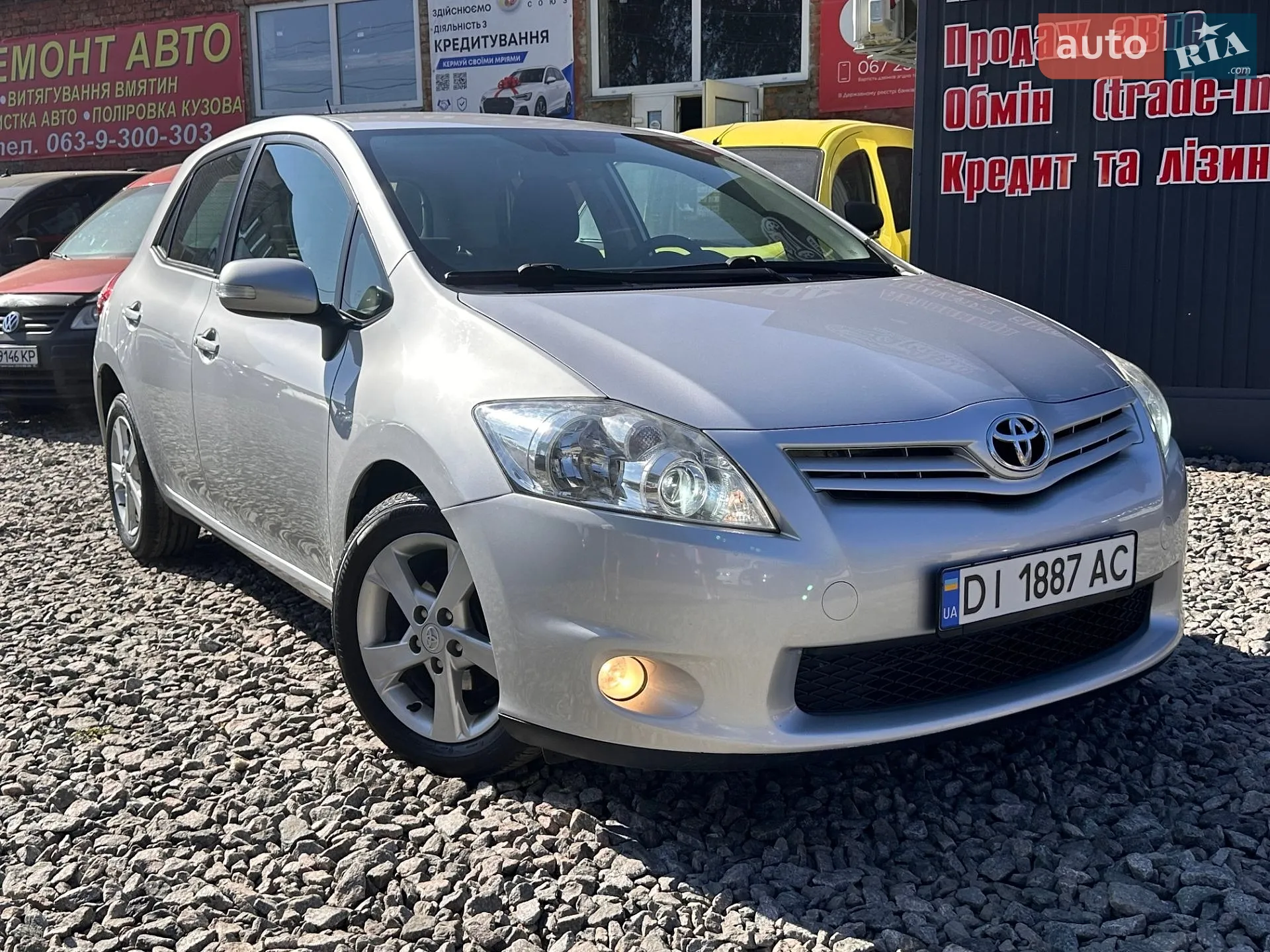Toyota Auris, 2011