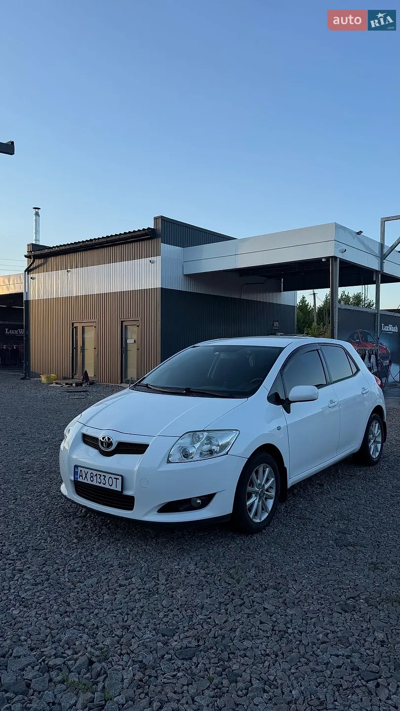 Toyota Auris, 2008