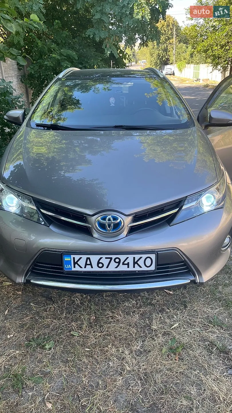 Toyota Auris, 2014