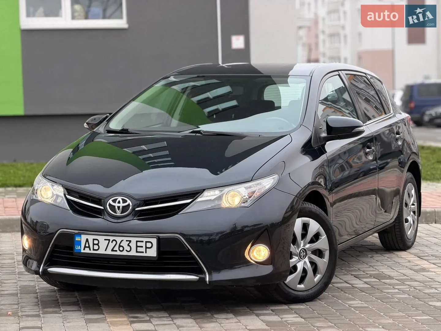 Toyota Auris, 2013