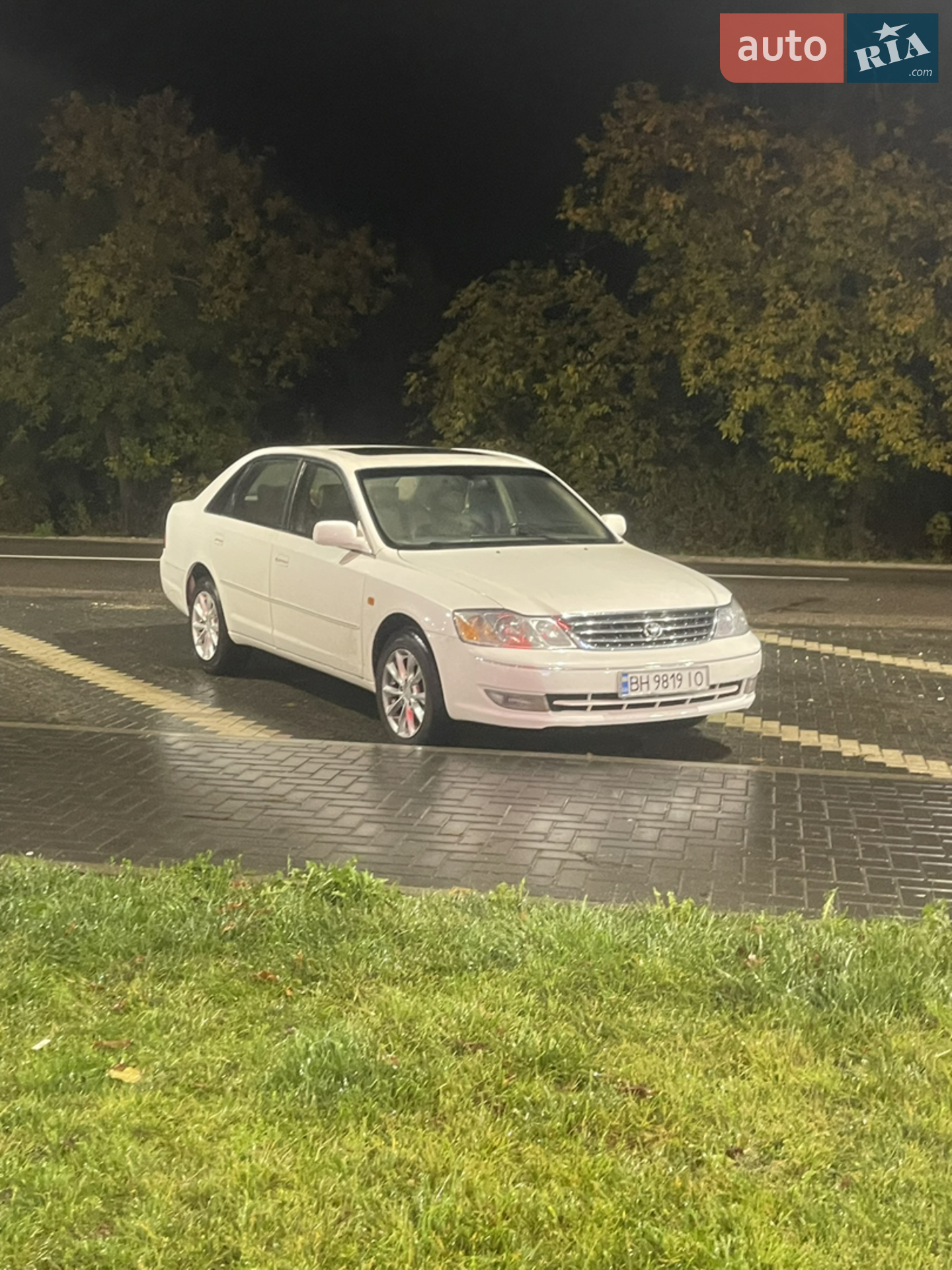 Toyota Avalon, 2002