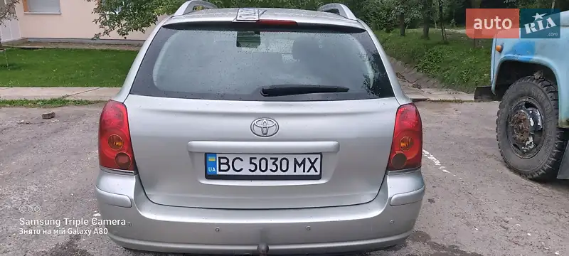 Toyota Avensis, 2005