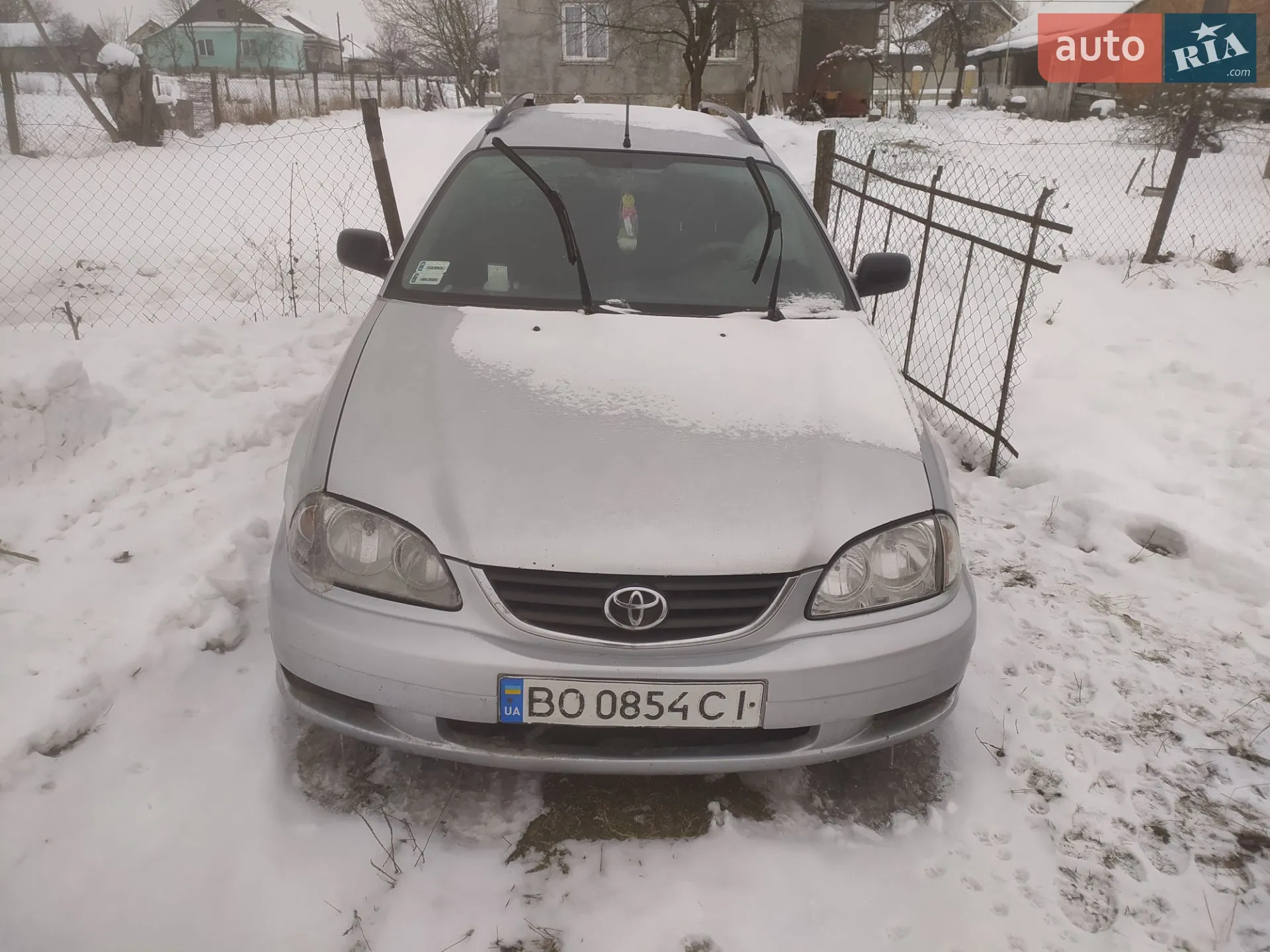 Toyota Avensis, 2002