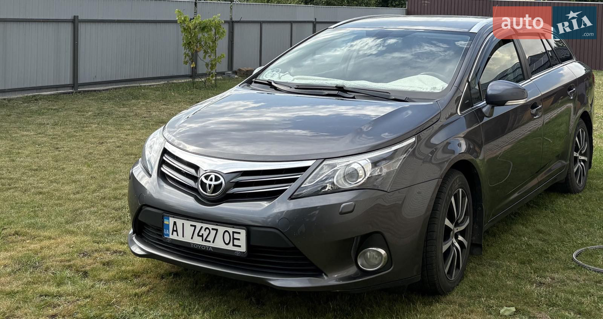 Toyota Avensis, 2012