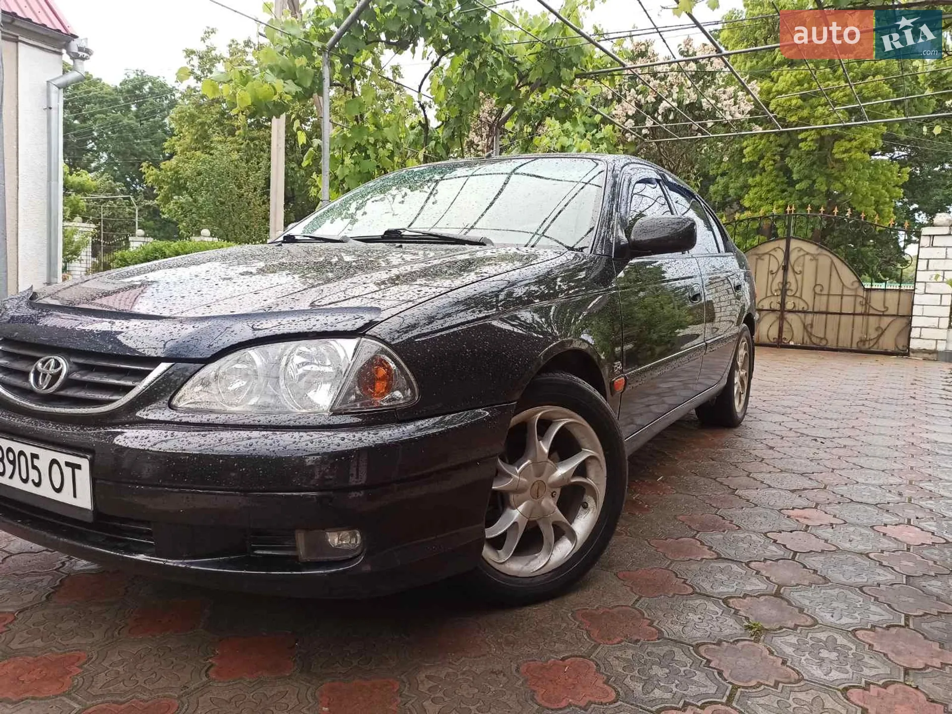 Toyota Avensis, 2000