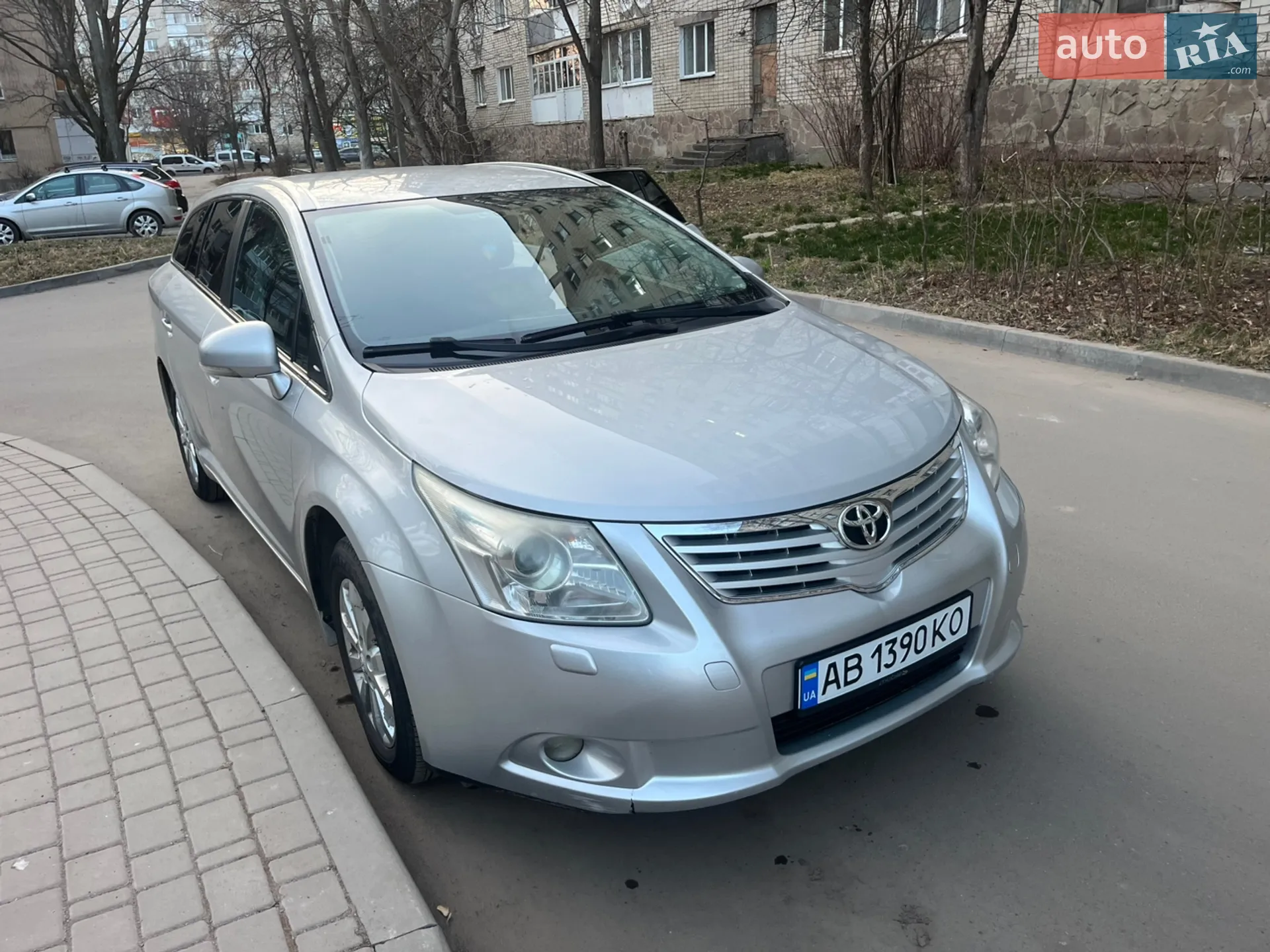 Toyota Avensis, 2011