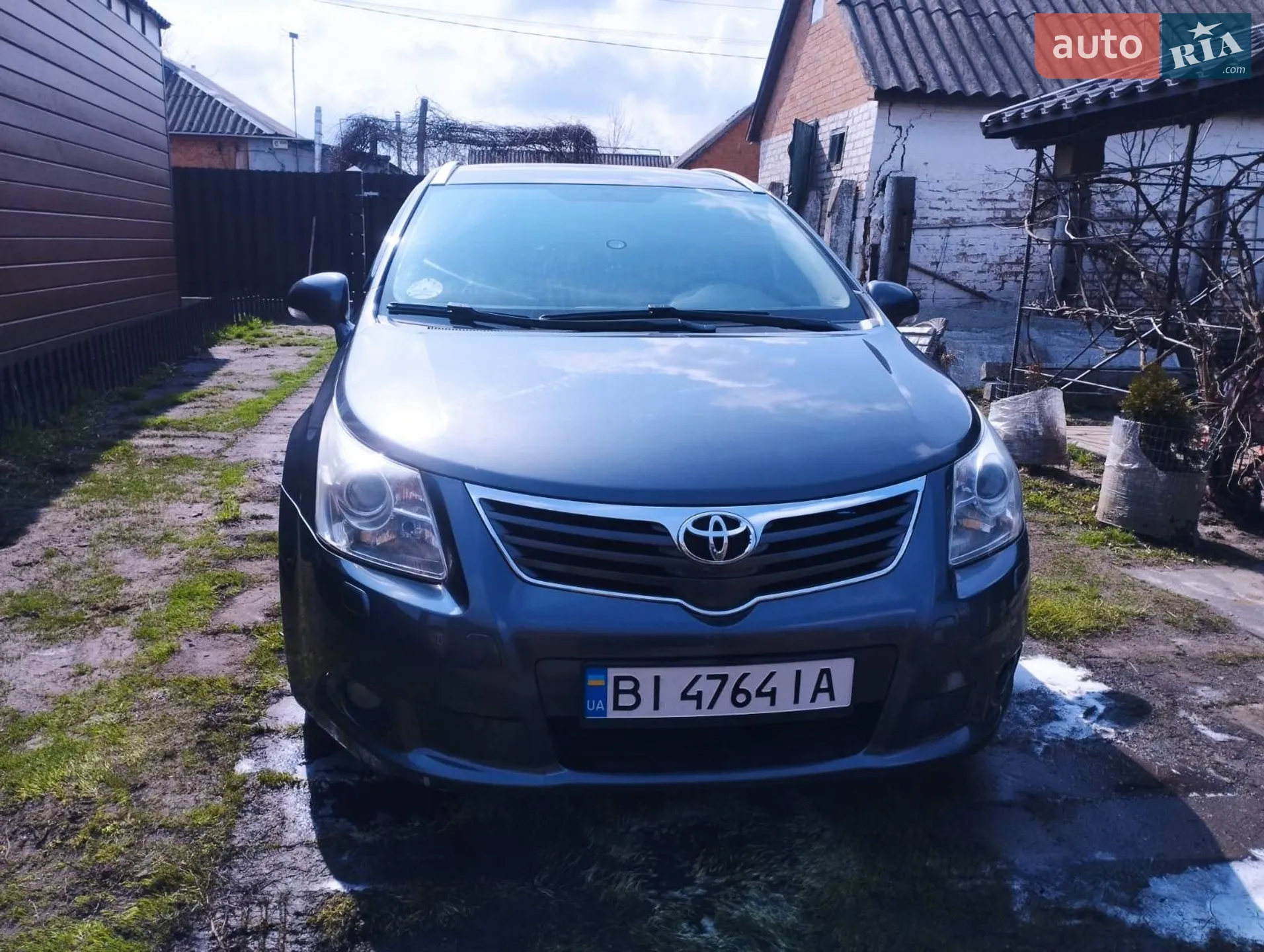 Toyota Avensis, 2011