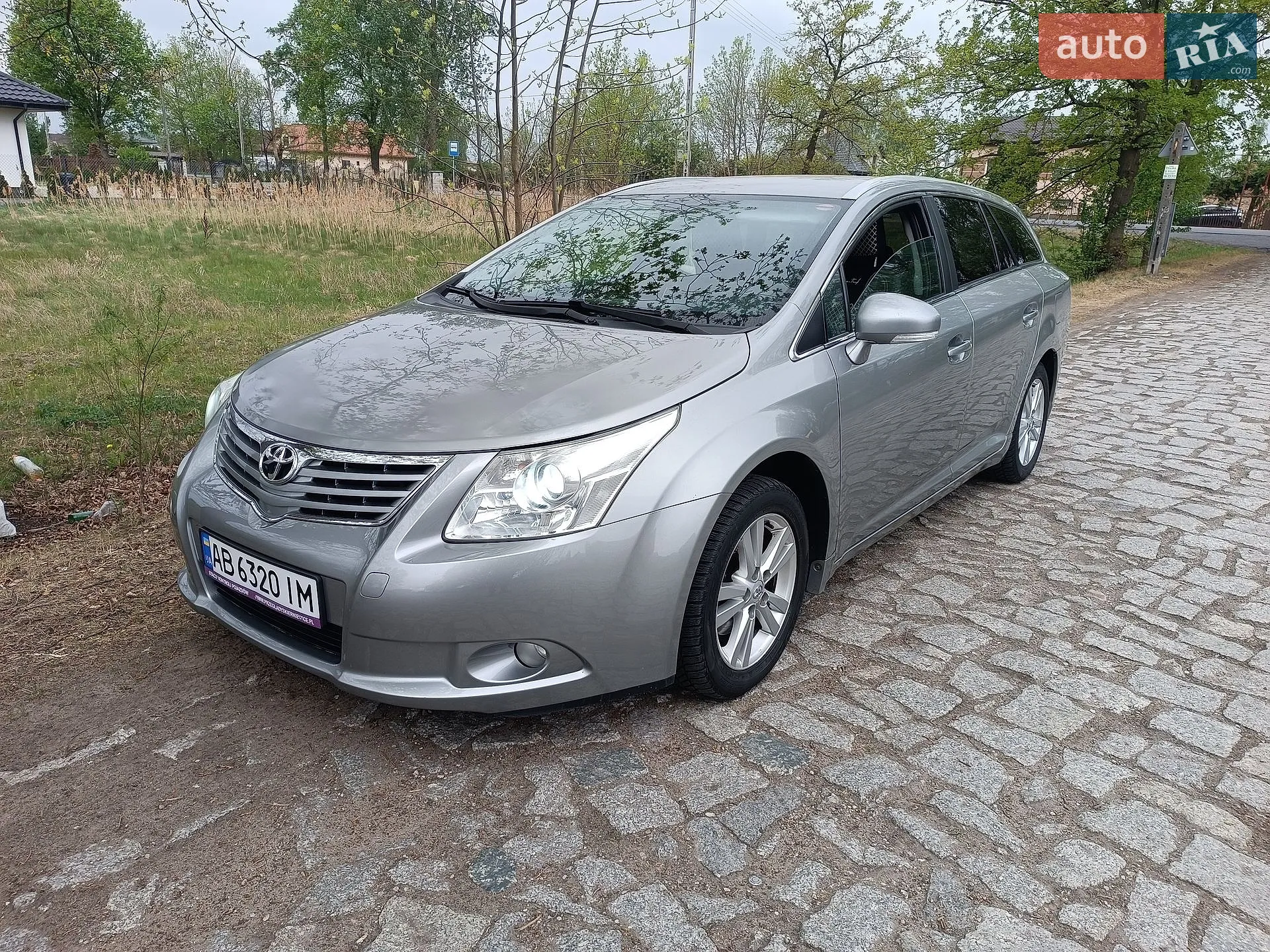Toyota Avensis, 2010