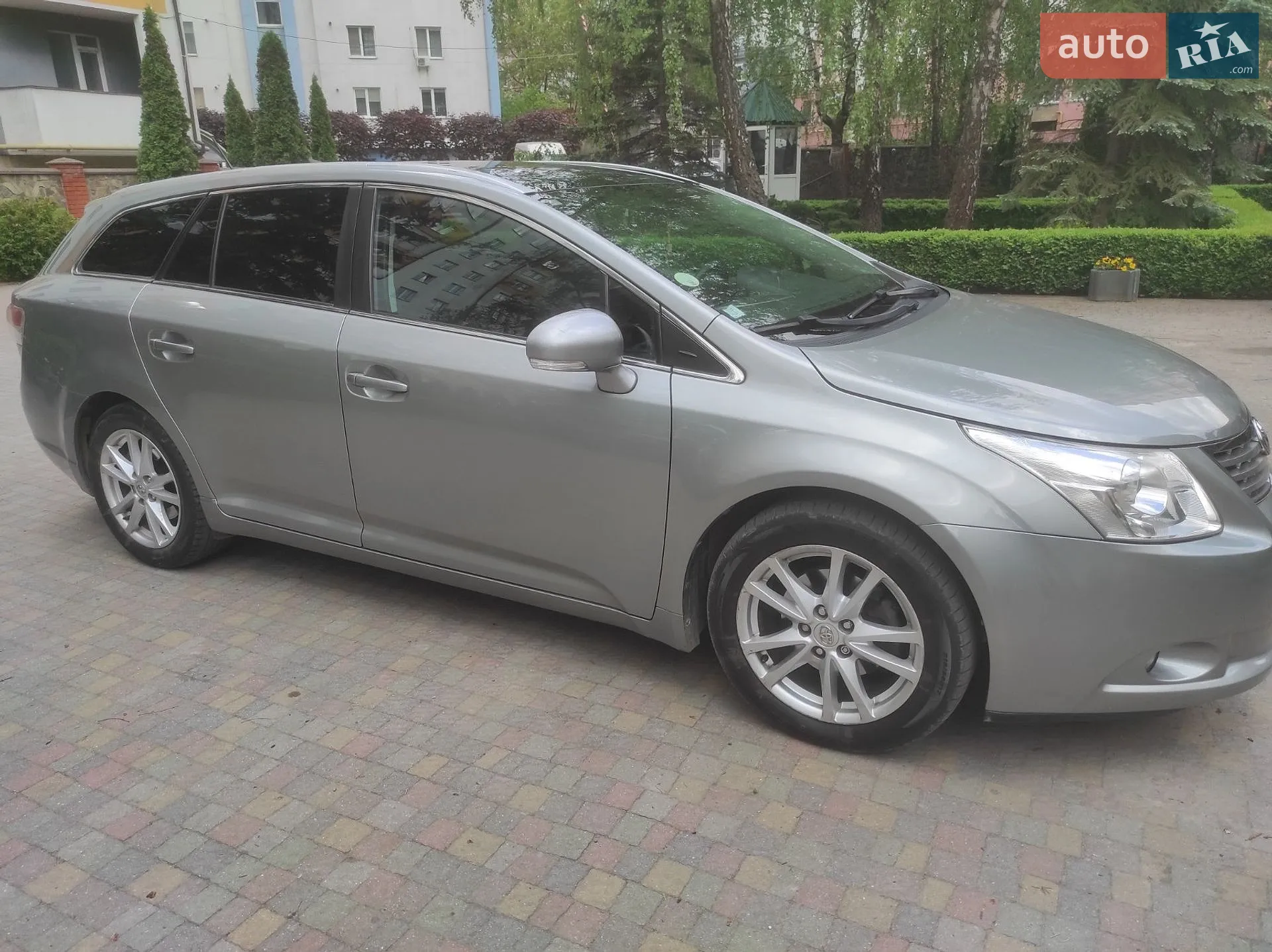Toyota Avensis, 2012