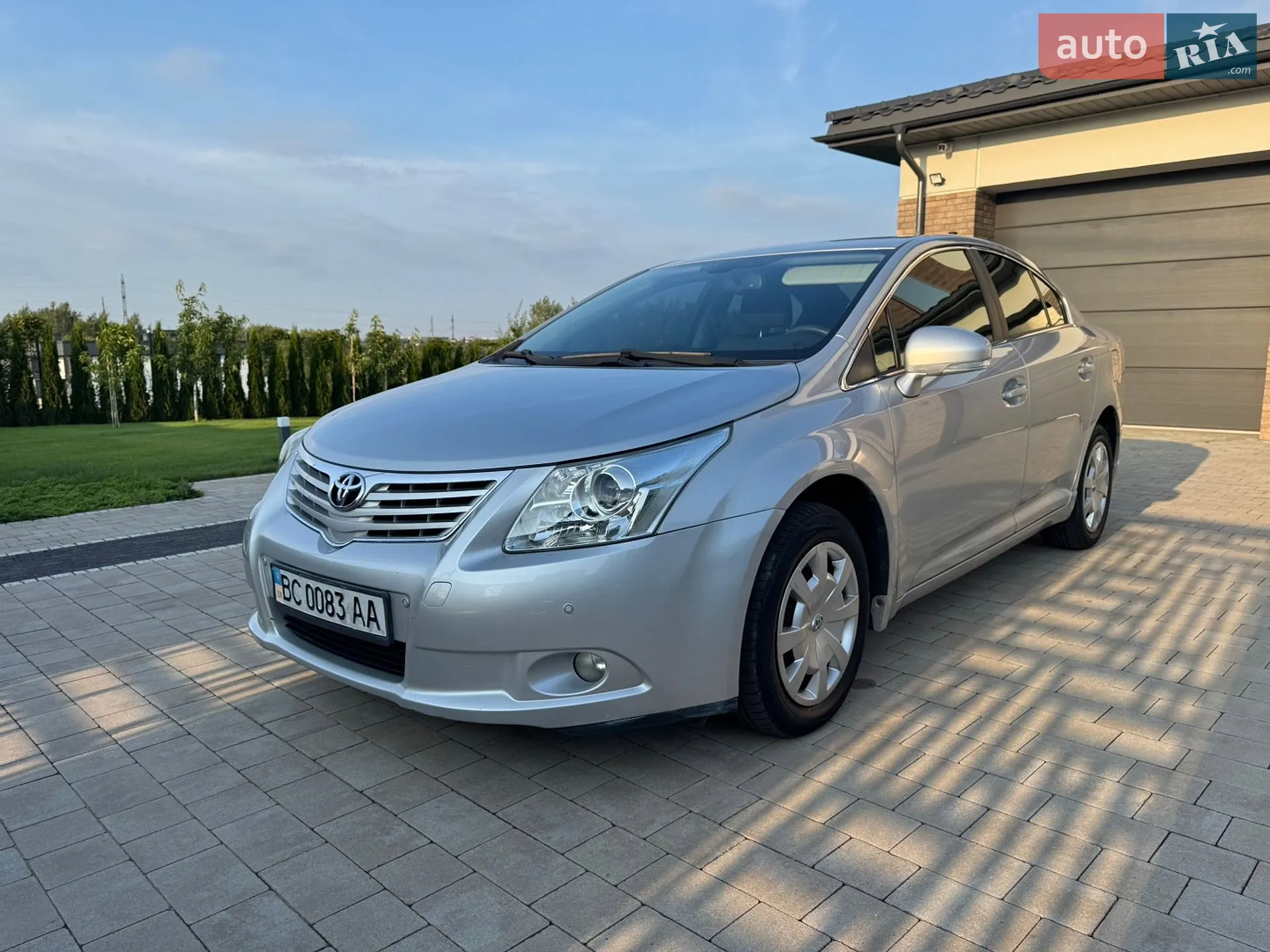 Toyota Avensis, 2010