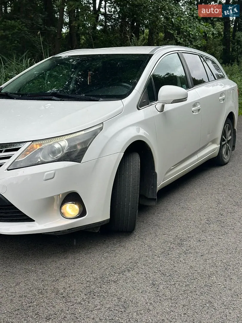 Toyota Avensis, 2013