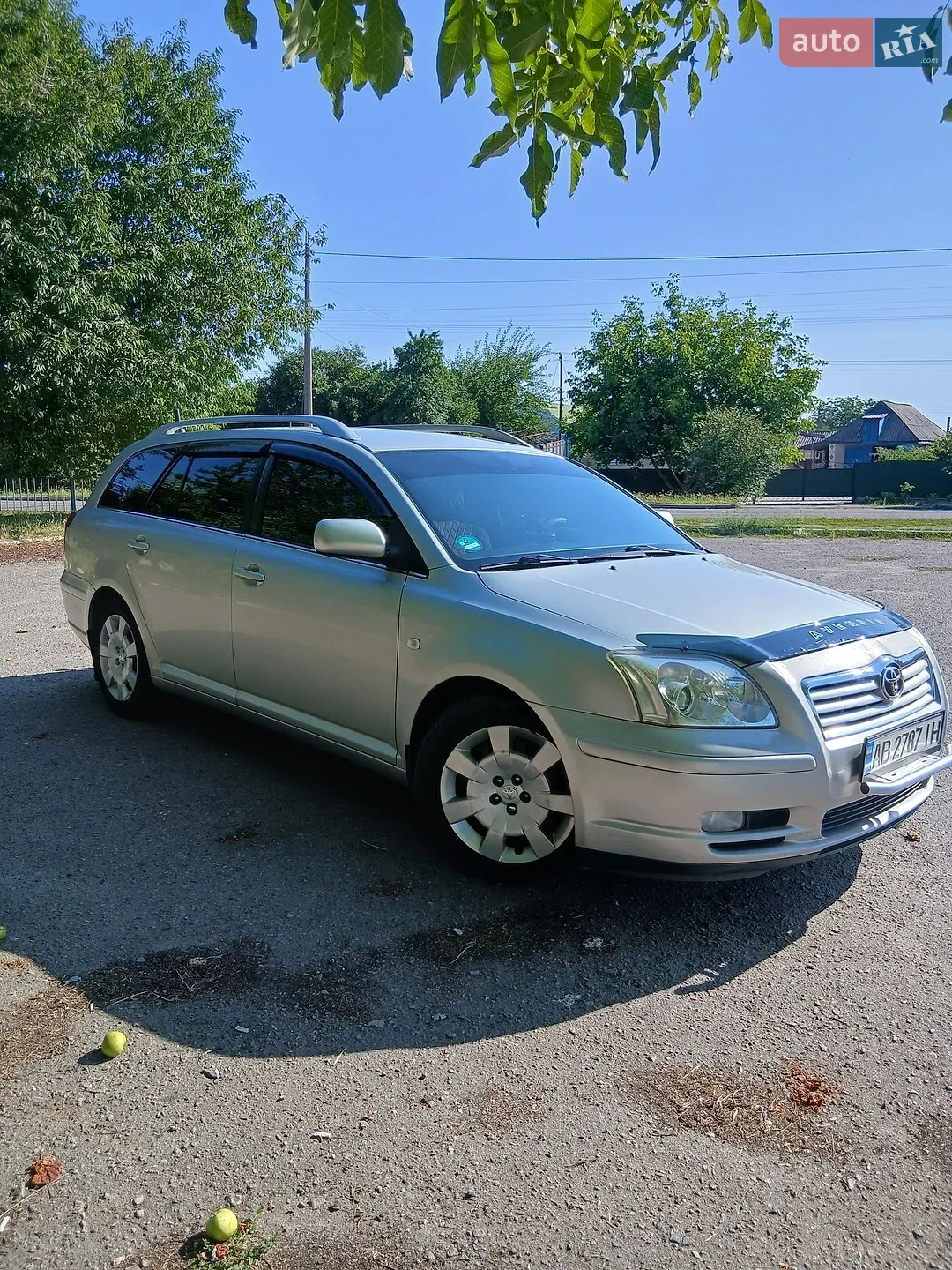 Toyota Avensis, 2004