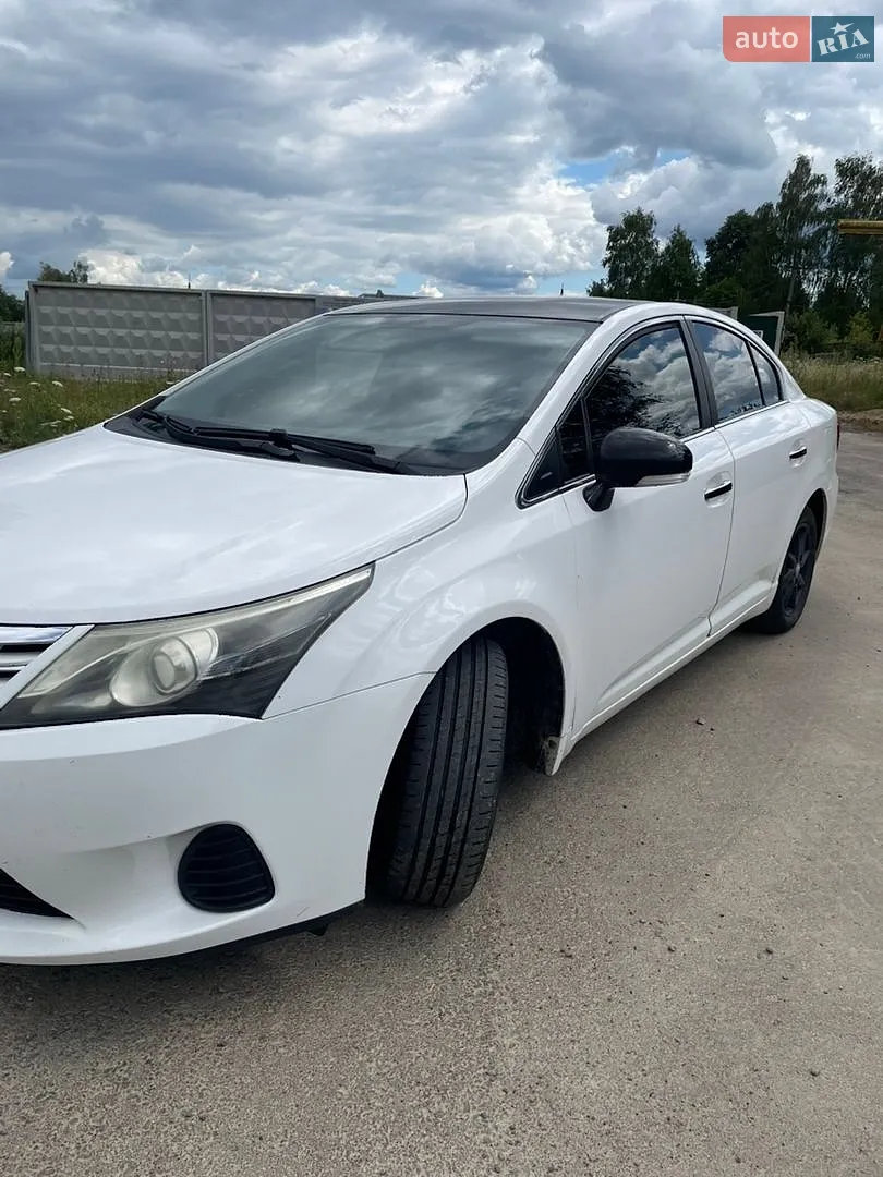 Toyota Avensis, 2012