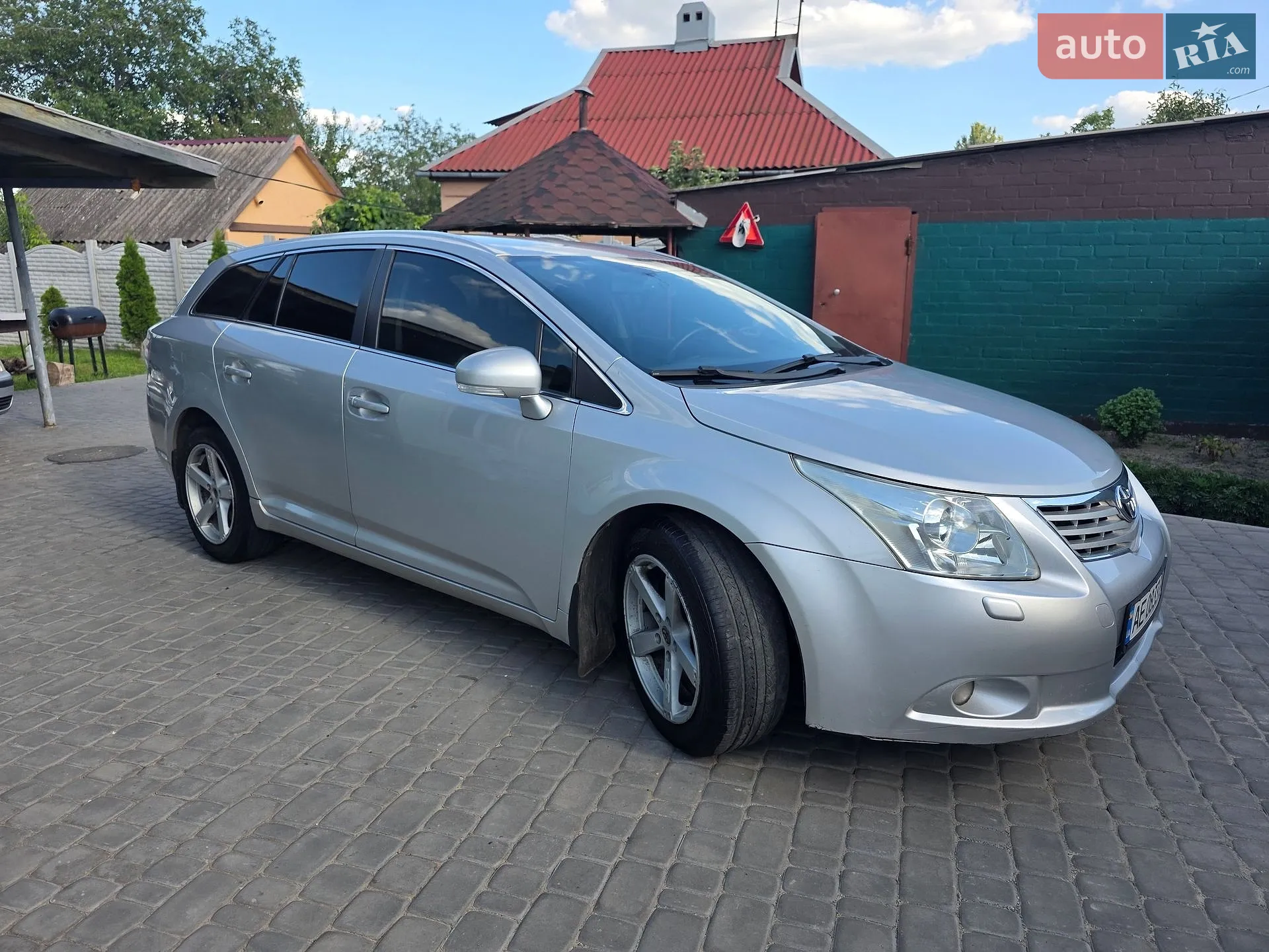 Toyota Avensis, 2010