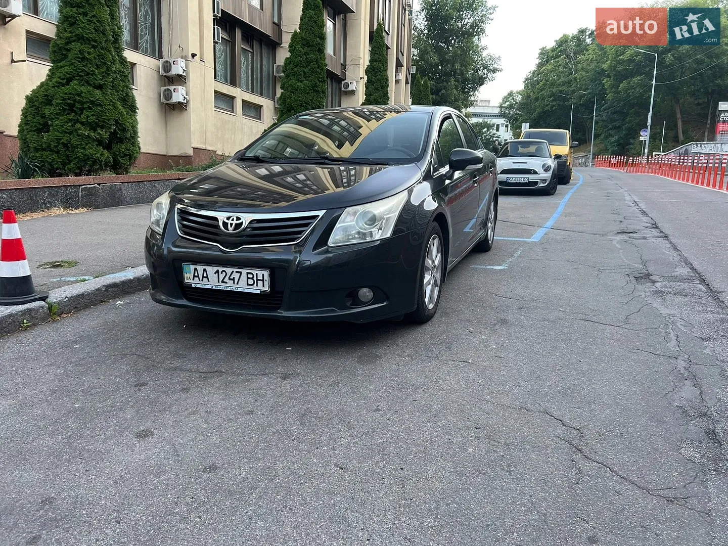 Toyota Avensis, 2011