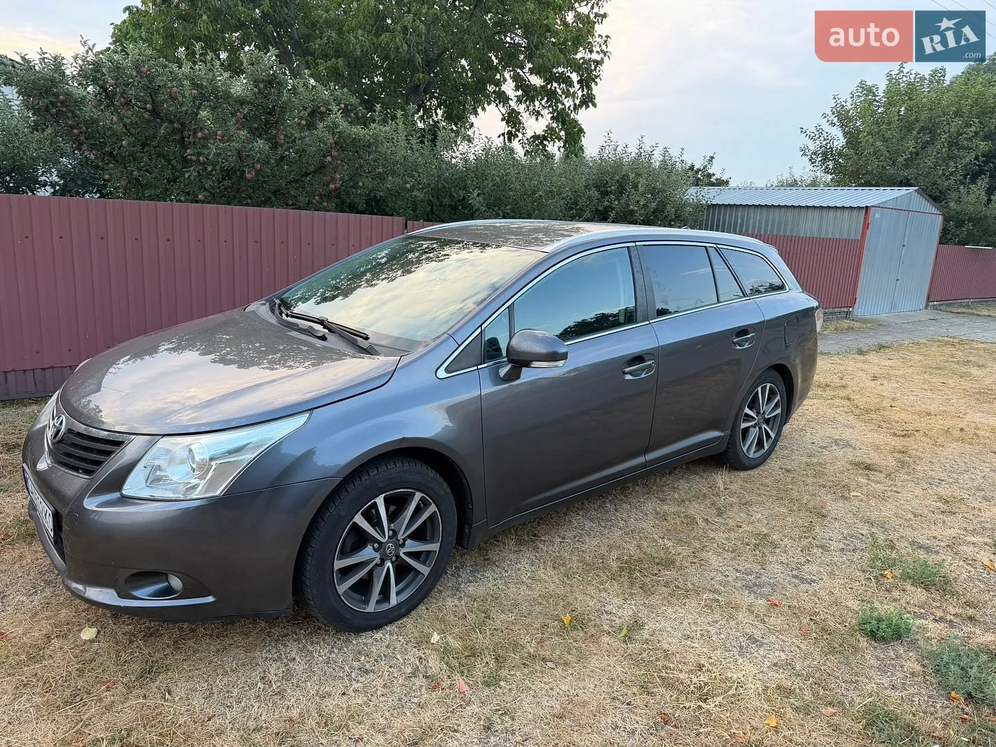 Toyota Avensis, 2010