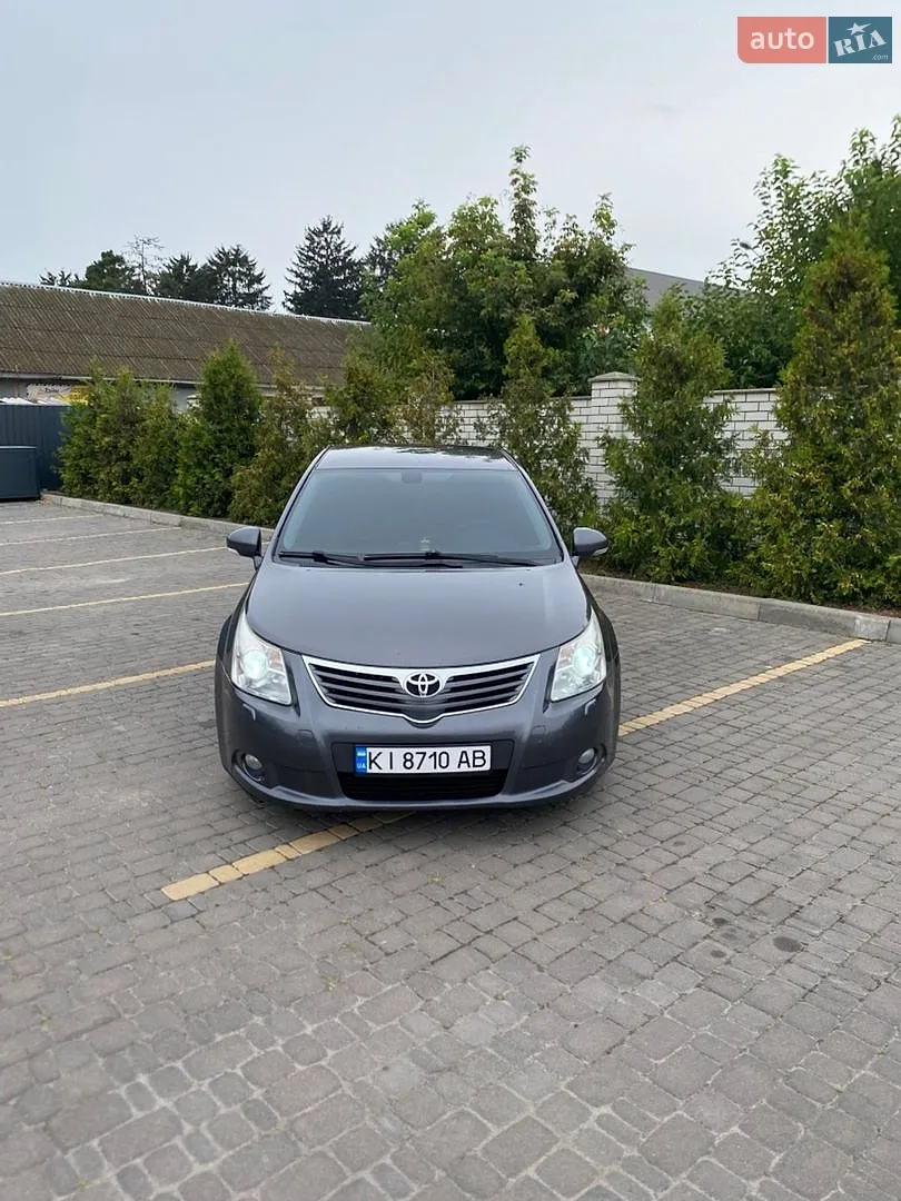 Toyota Avensis, 2010