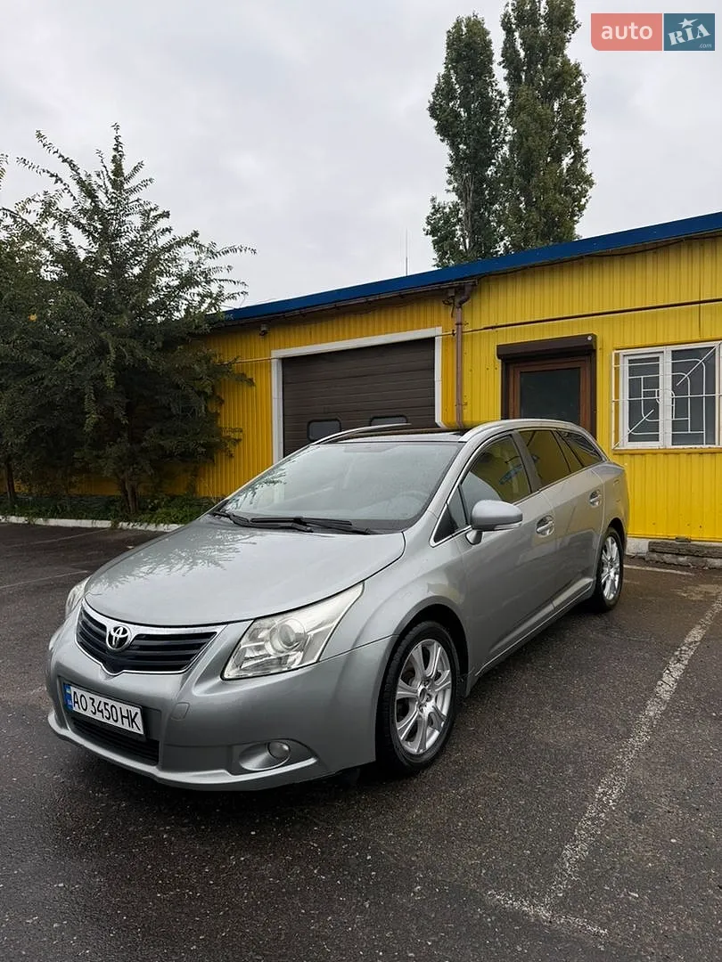 Toyota Avensis, 2010