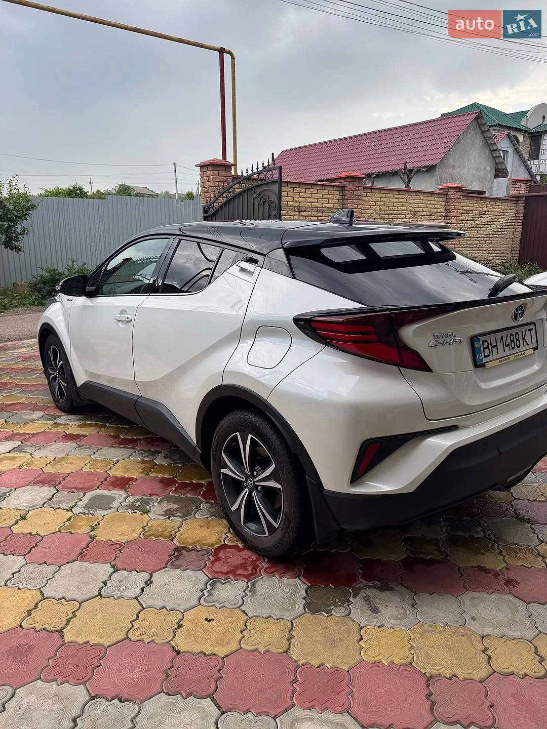 Toyota C-HR, 2019