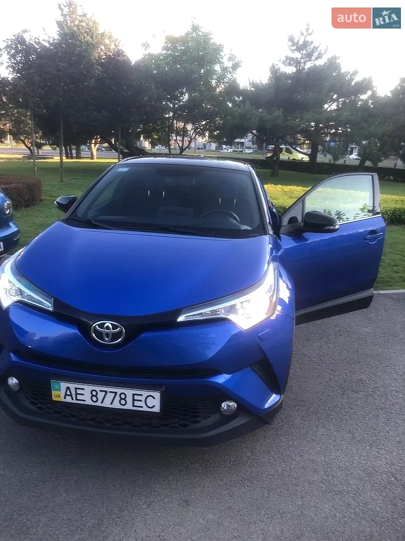 Toyota C-HR, 2016