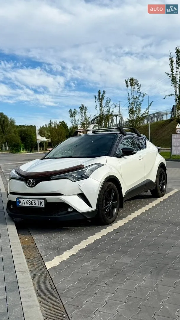 Toyota C-HR, 2017