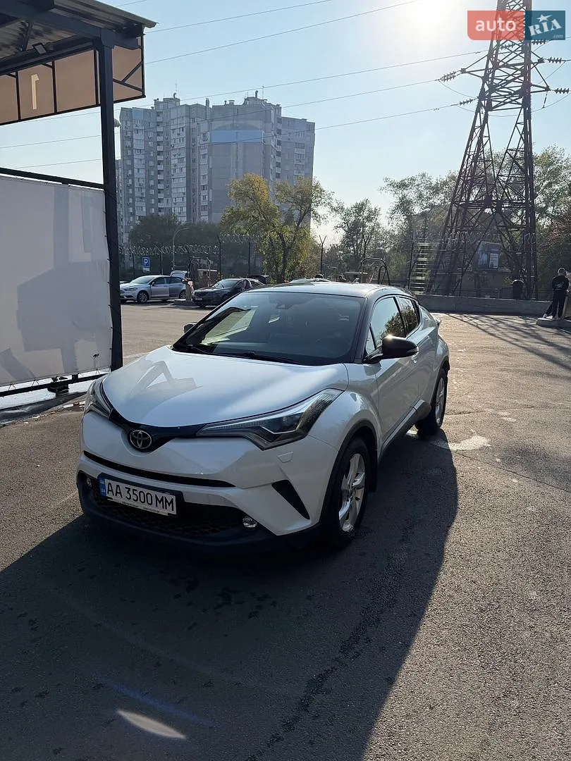 Toyota C-HR, 2018