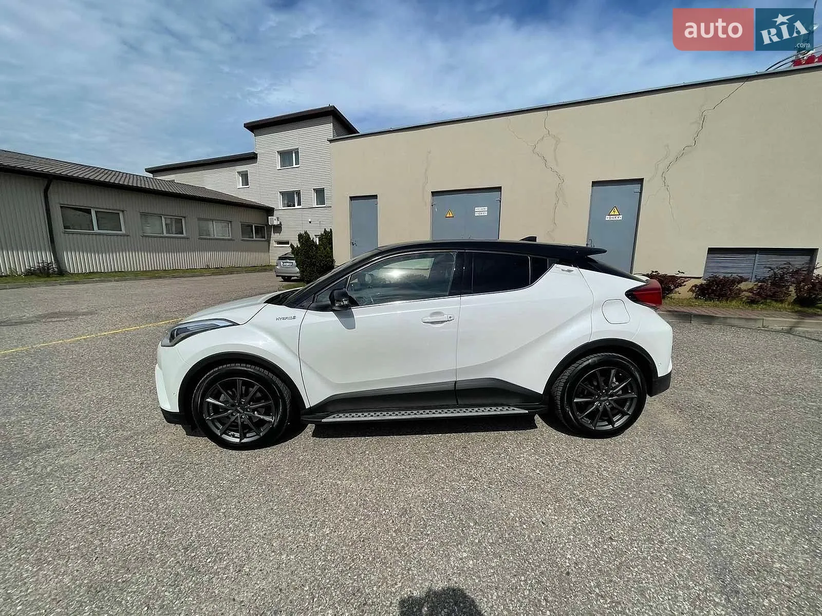 Toyota C-HR, 2017