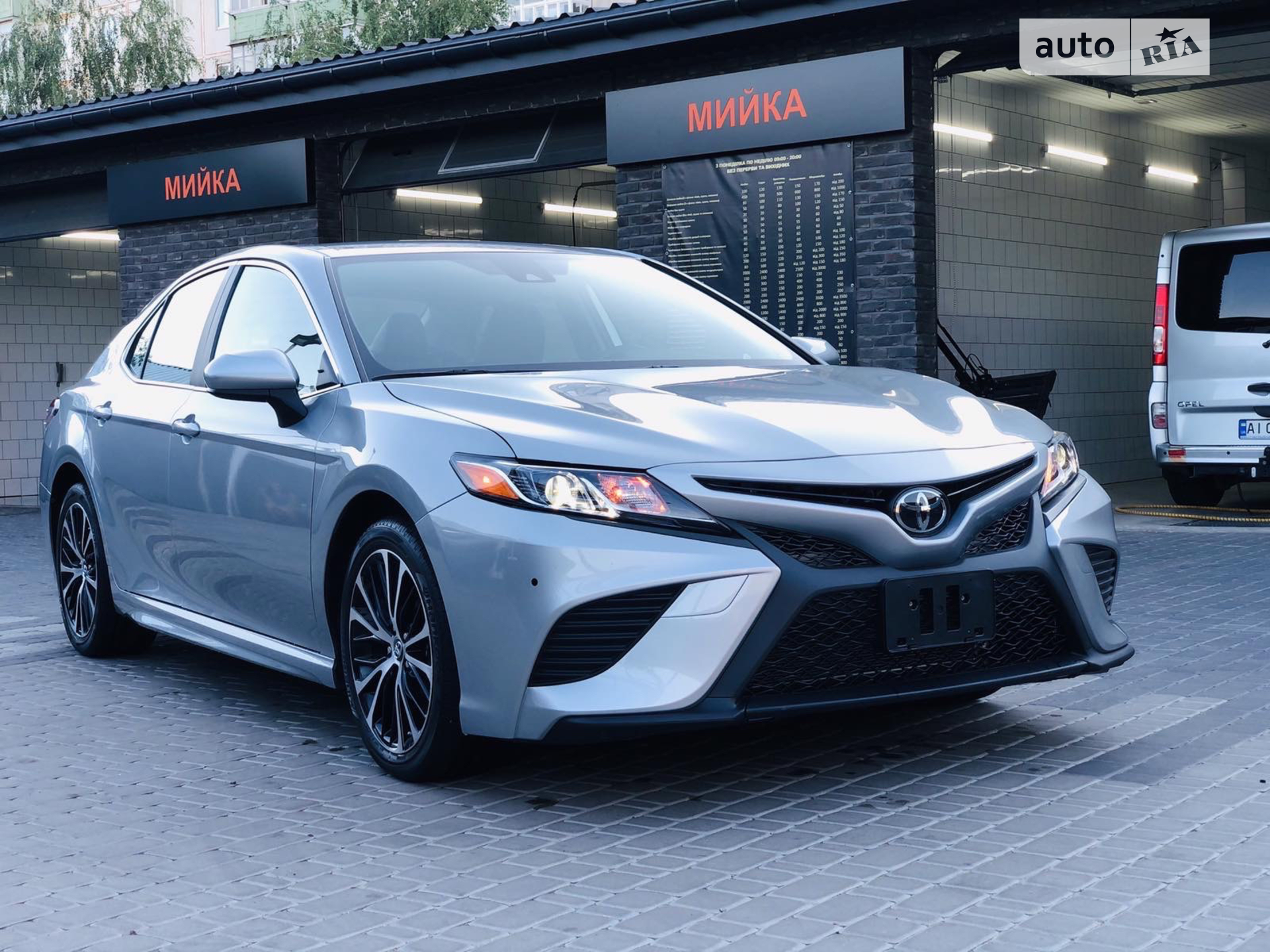 Toyota Camry, 2019