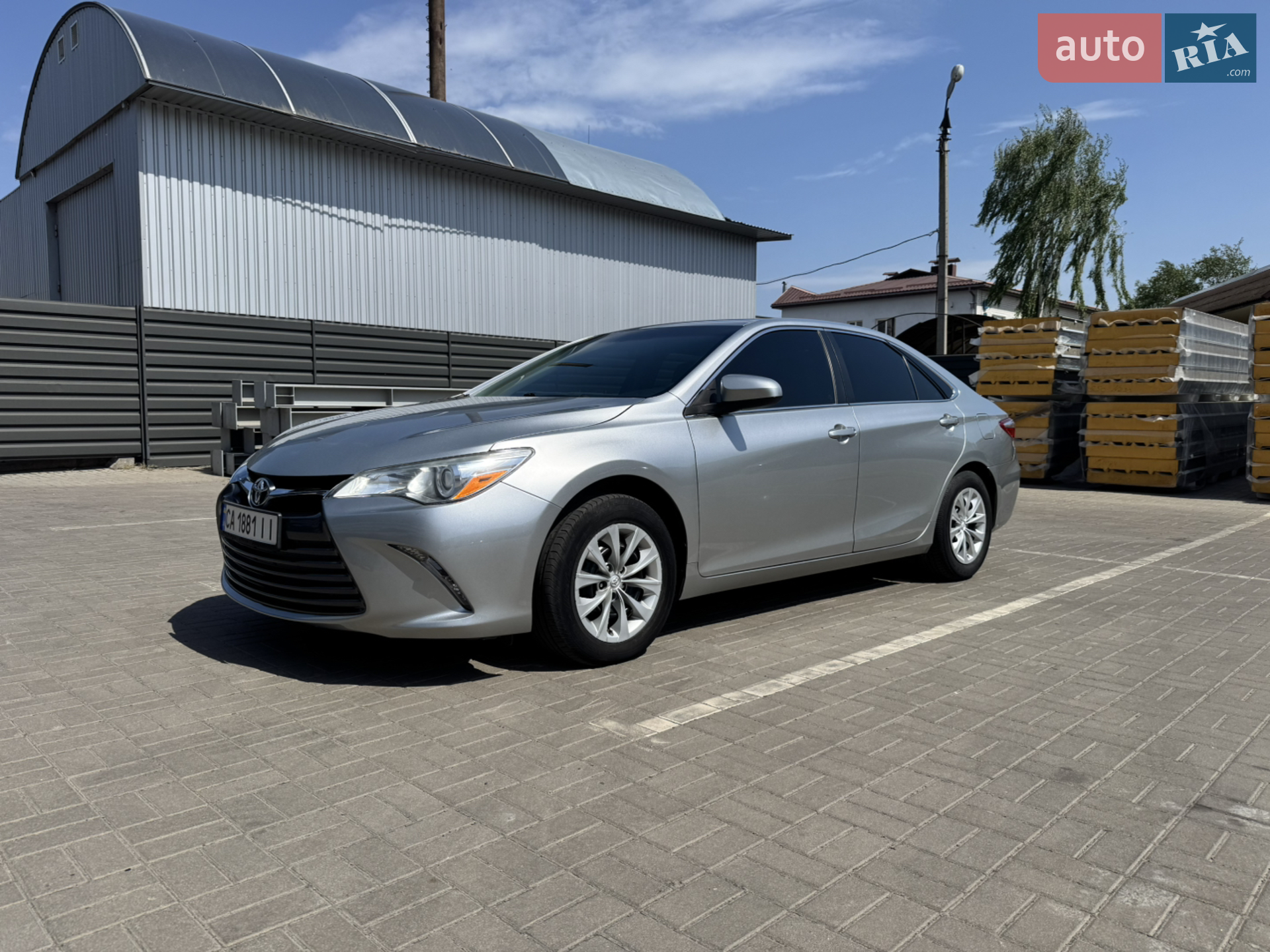 Toyota Camry, 2016