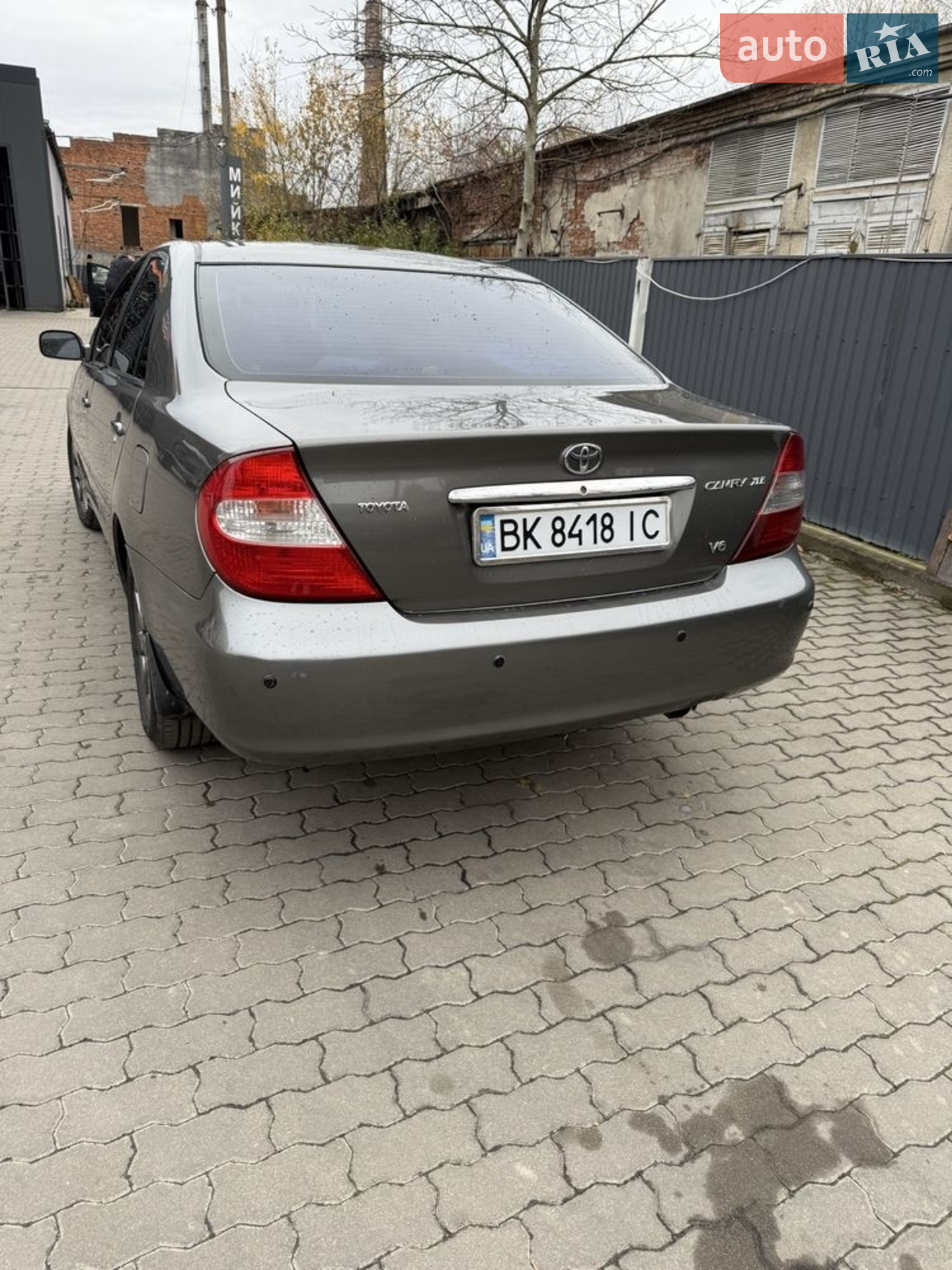 Toyota Camry, 2004
