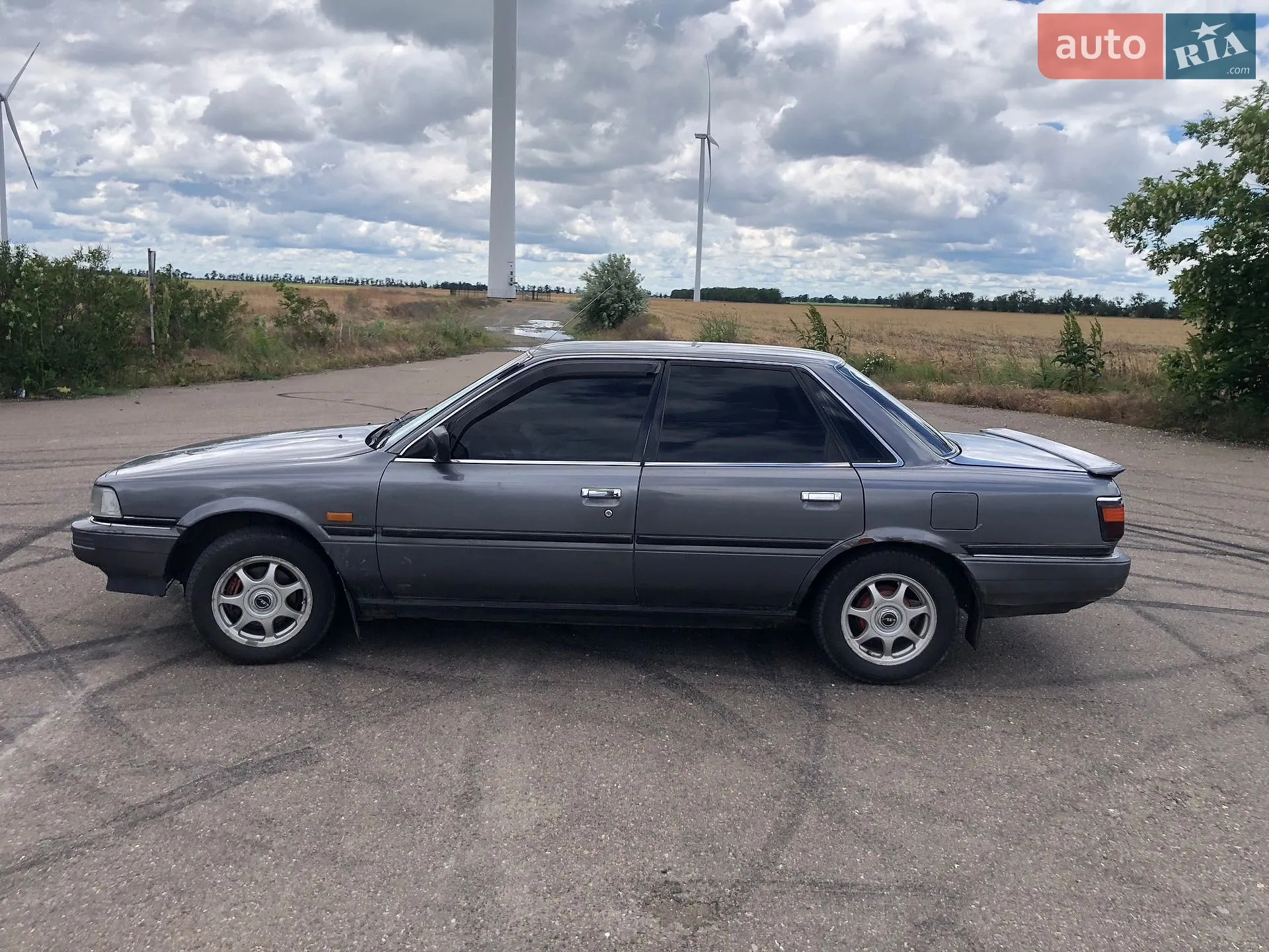 Toyota Camry, 1989